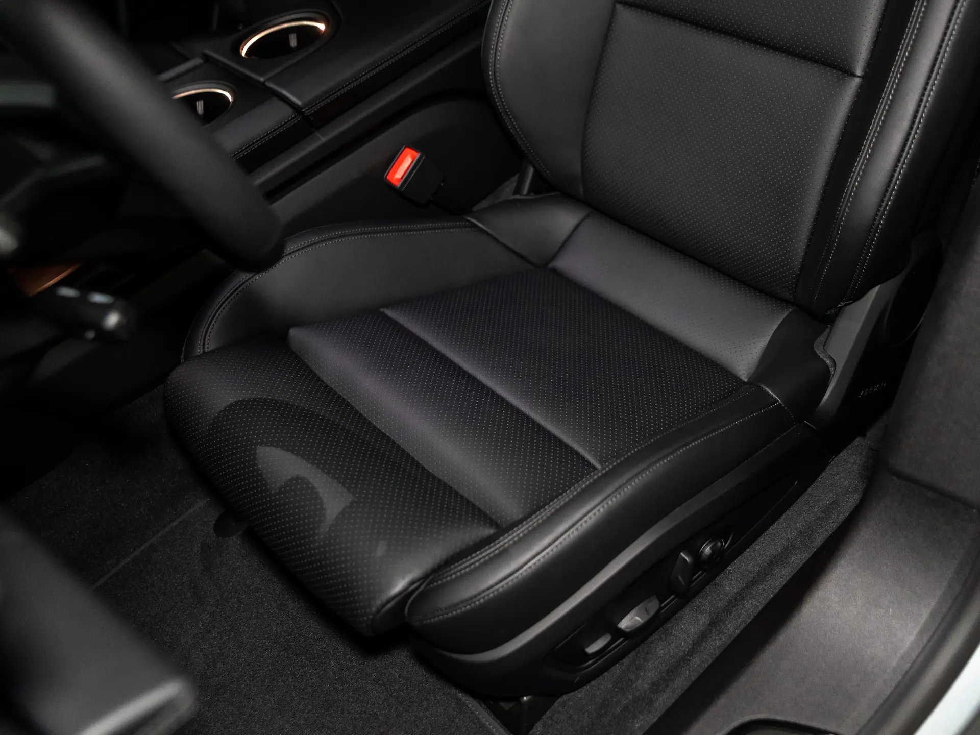 Taycan Sport Turismo Black Edition