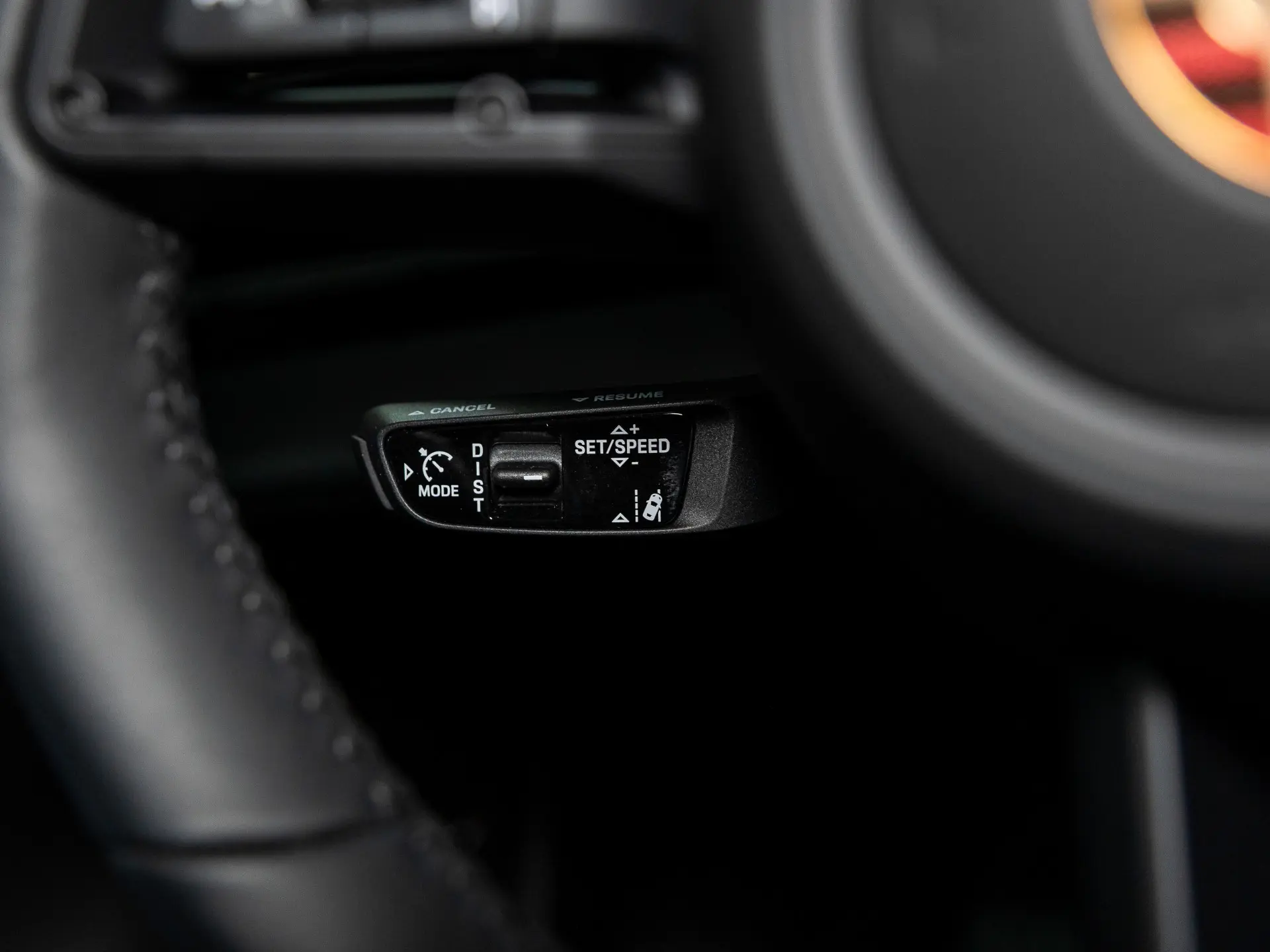 Taycan Sport Turismo Black Edition