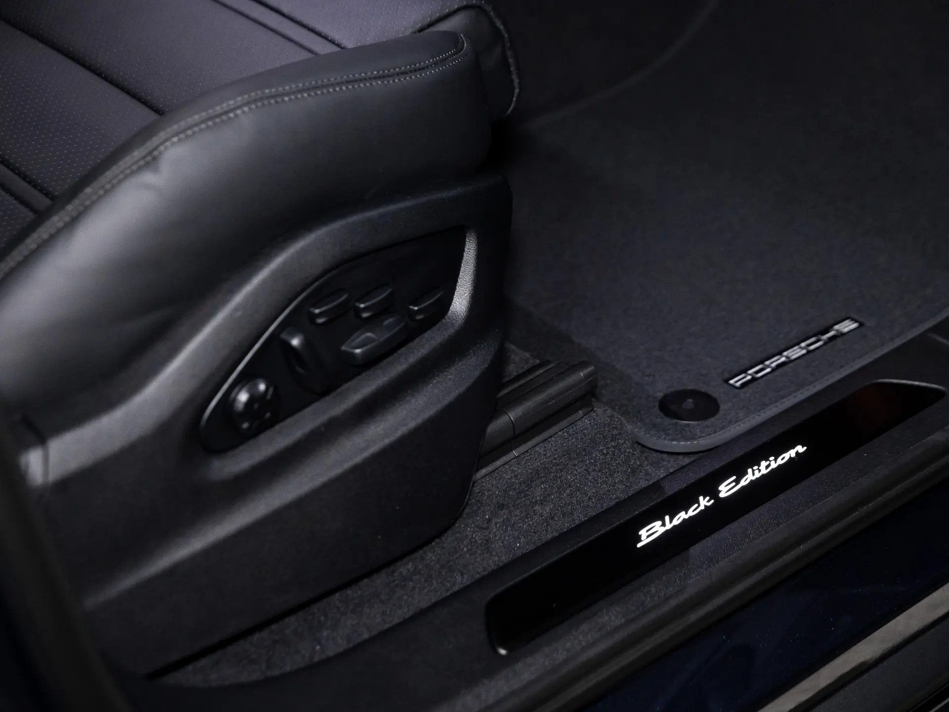 Cayenne S E-Hybrid Black Edition