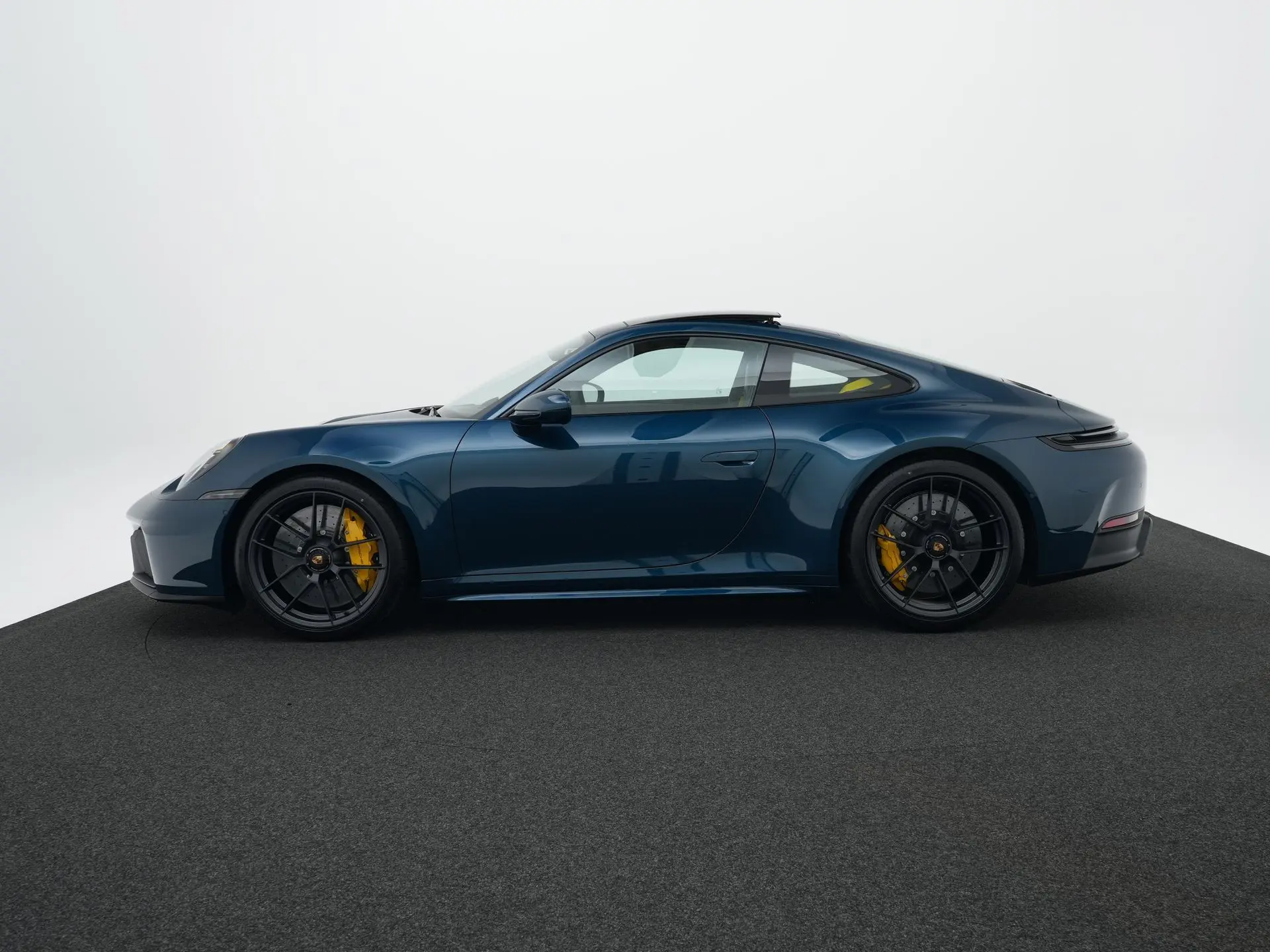 911 Carrera 4 GTS