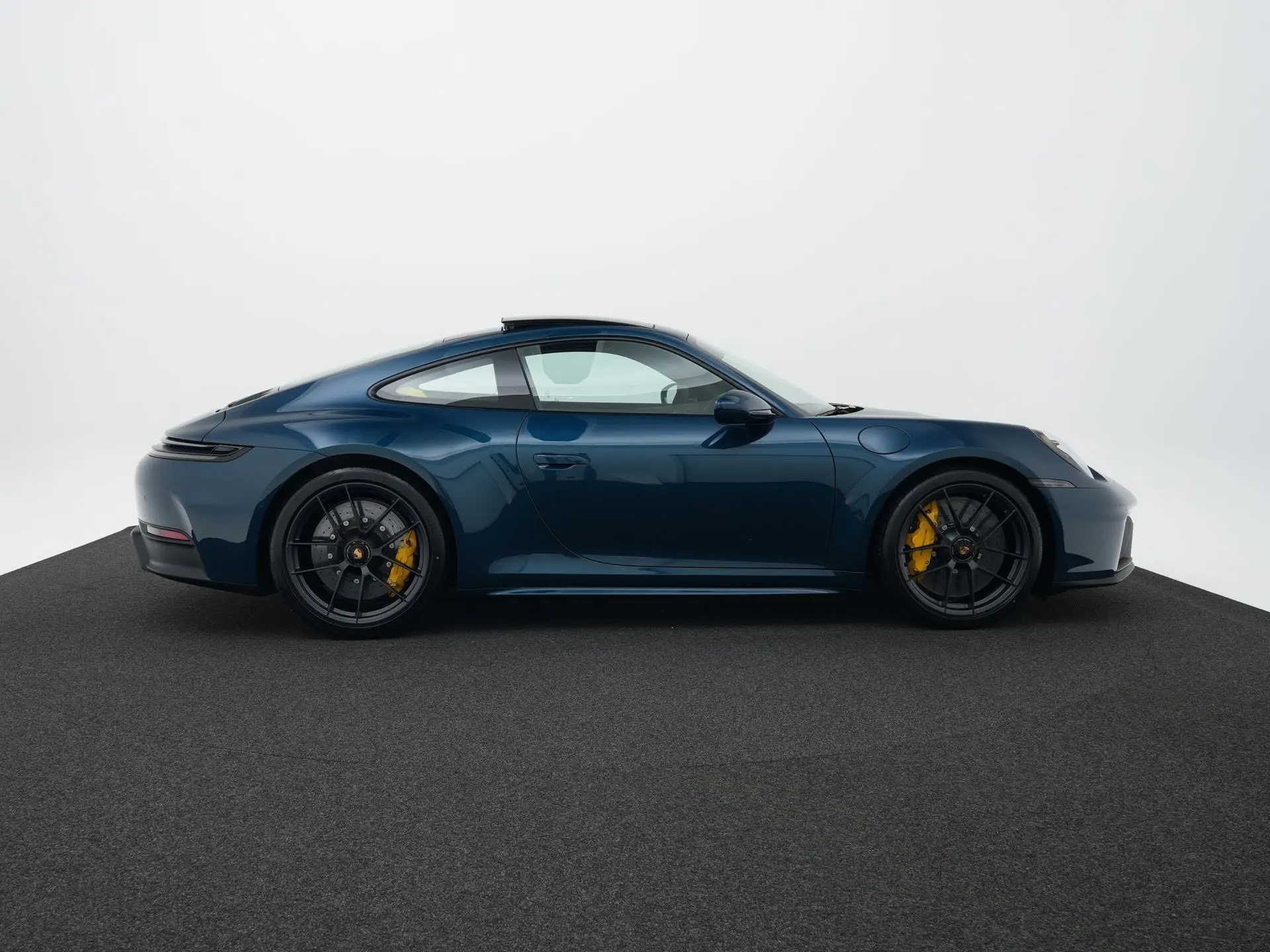 911 Carrera 4 GTS