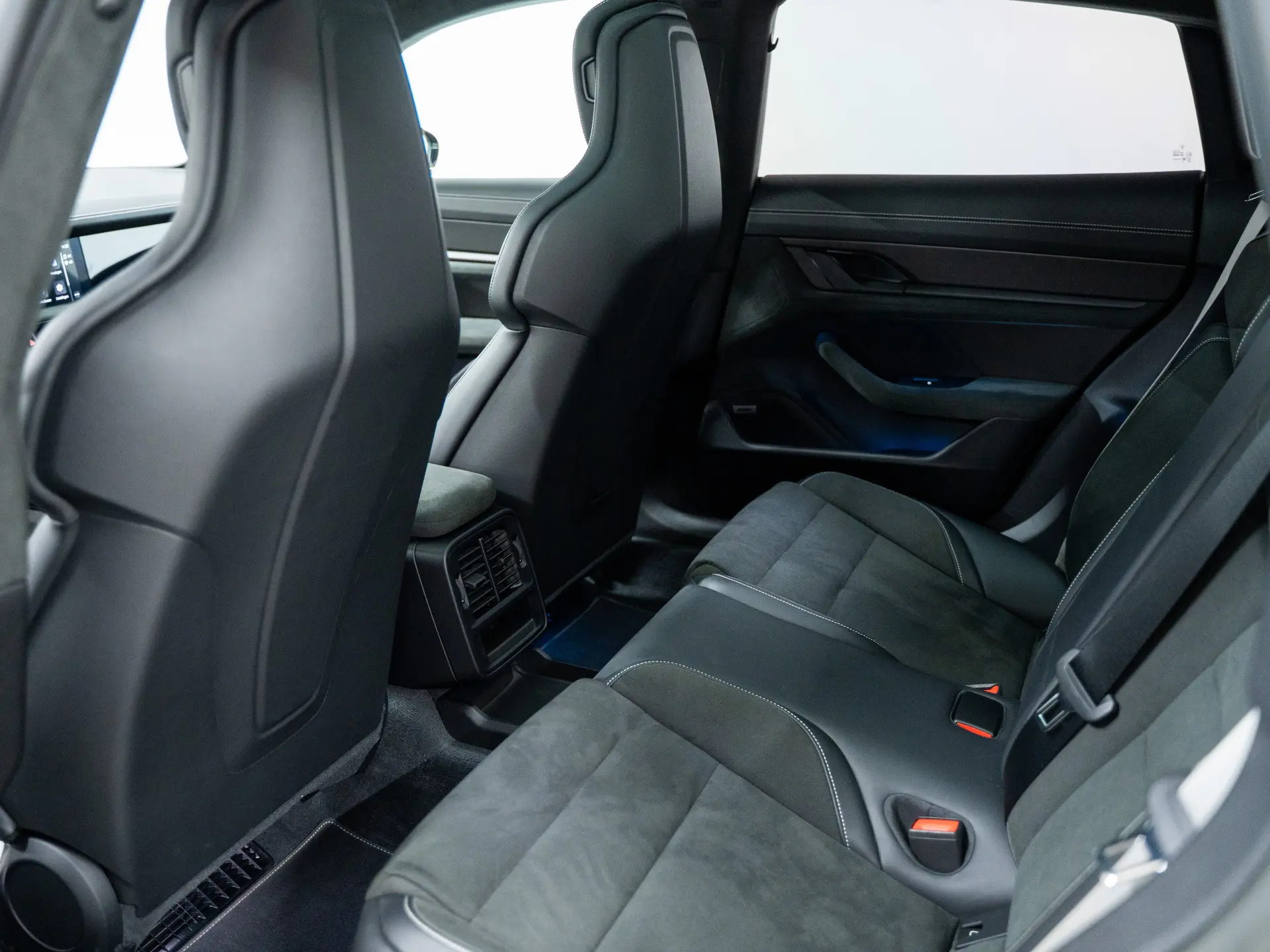 Taycan GTS Sport Turismo