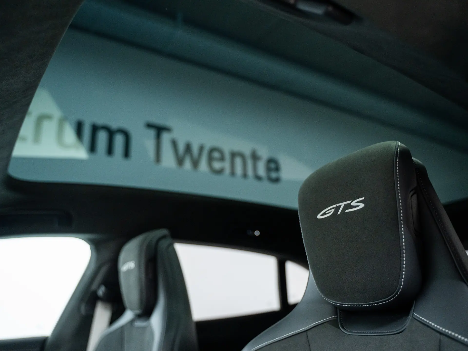 Taycan GTS Sport Turismo