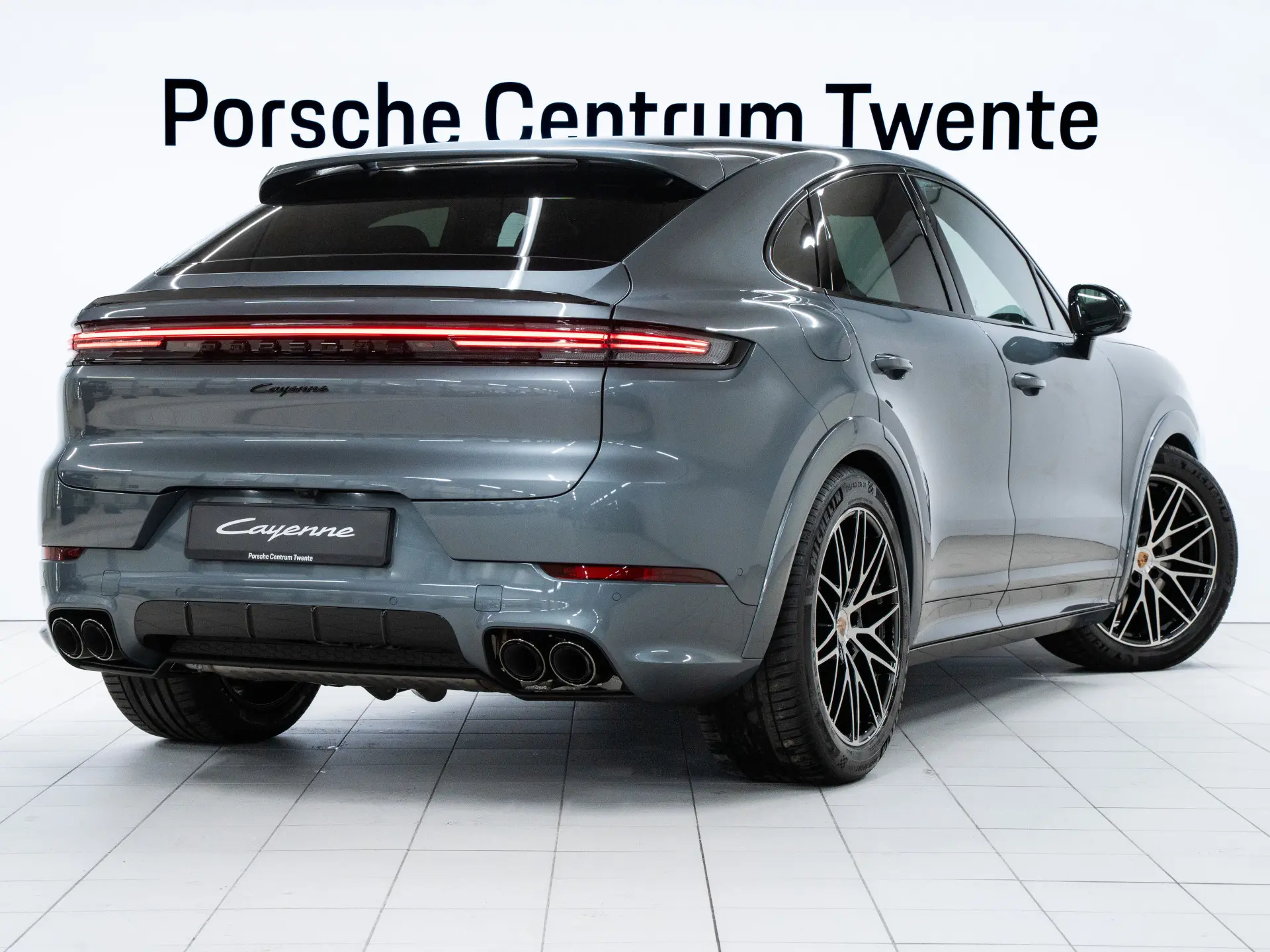 Cayenne E-Hybrid Black Edition Coupé