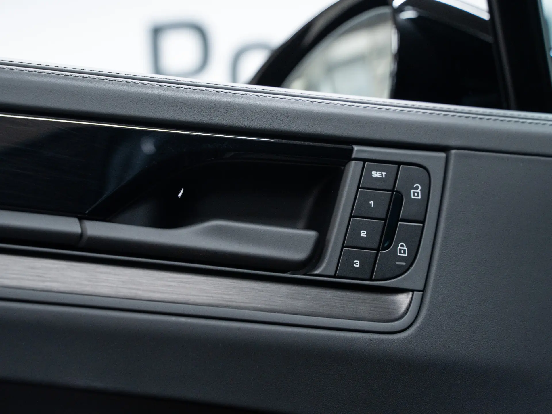 Cayenne E-Hybrid Black Edition Coupé