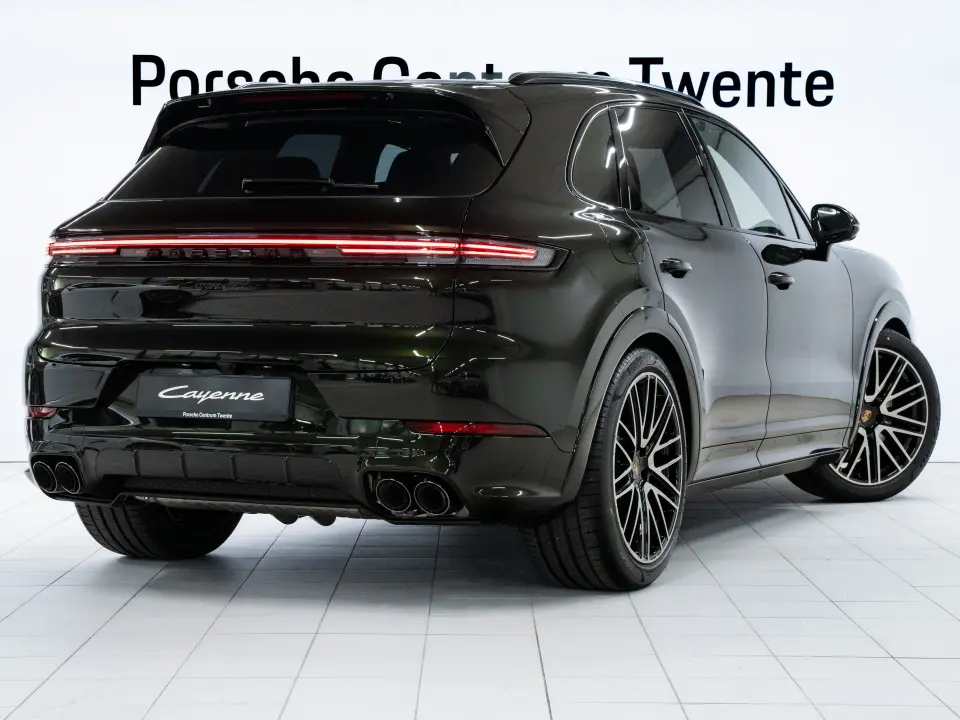 Porsche Cayenne S E-Hybrid Black Edition