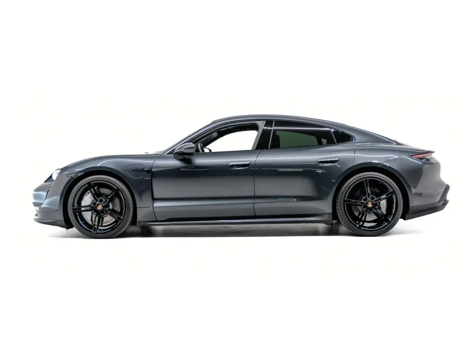 Taycan Turbo