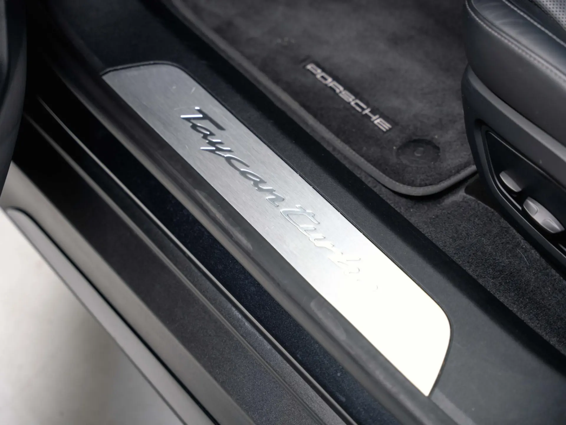 Taycan Turbo
