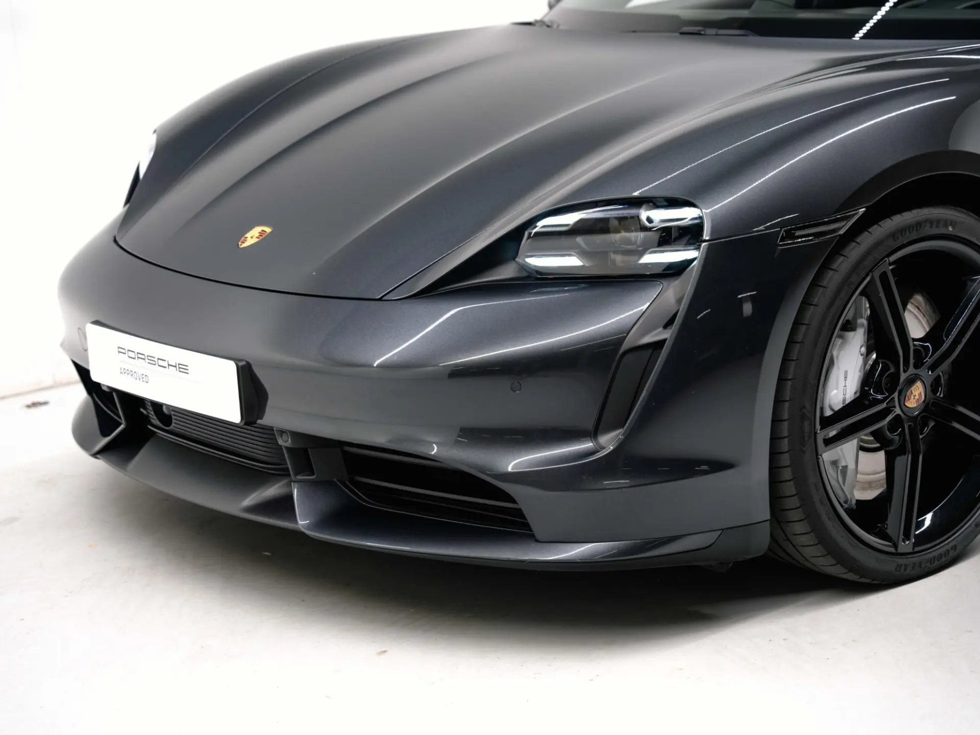 Taycan Turbo