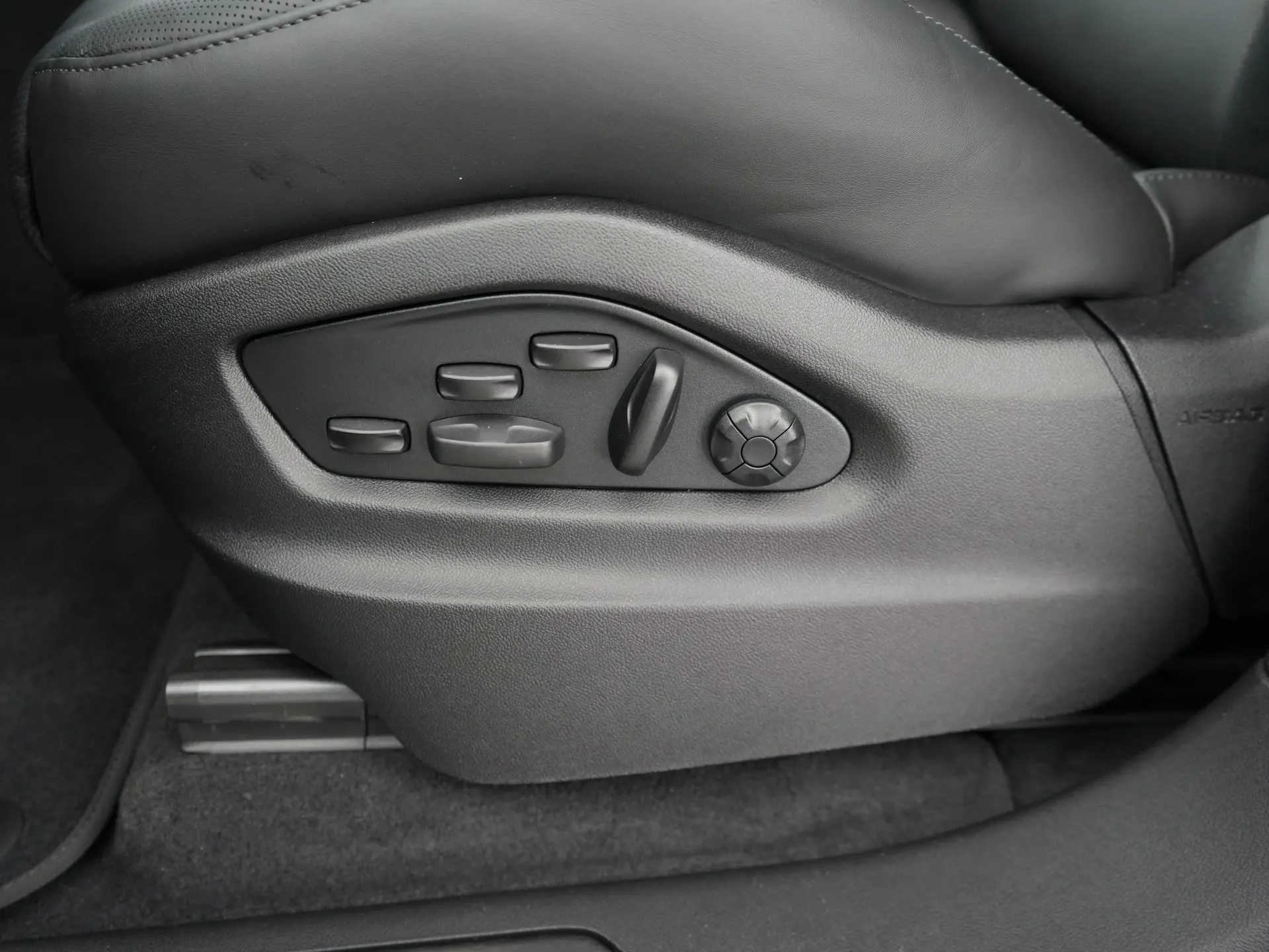 Cayenne E-Hybrid Black Edition Coupé