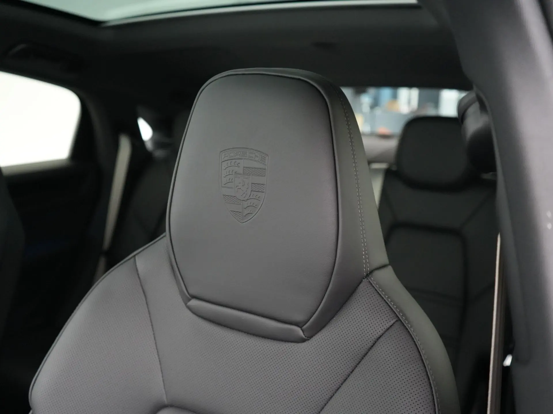 Cayenne E-Hybrid Black Edition Coupé