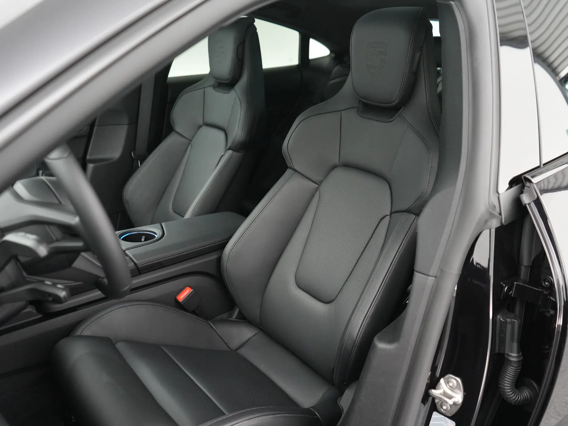 Taycan 4 Black Edition