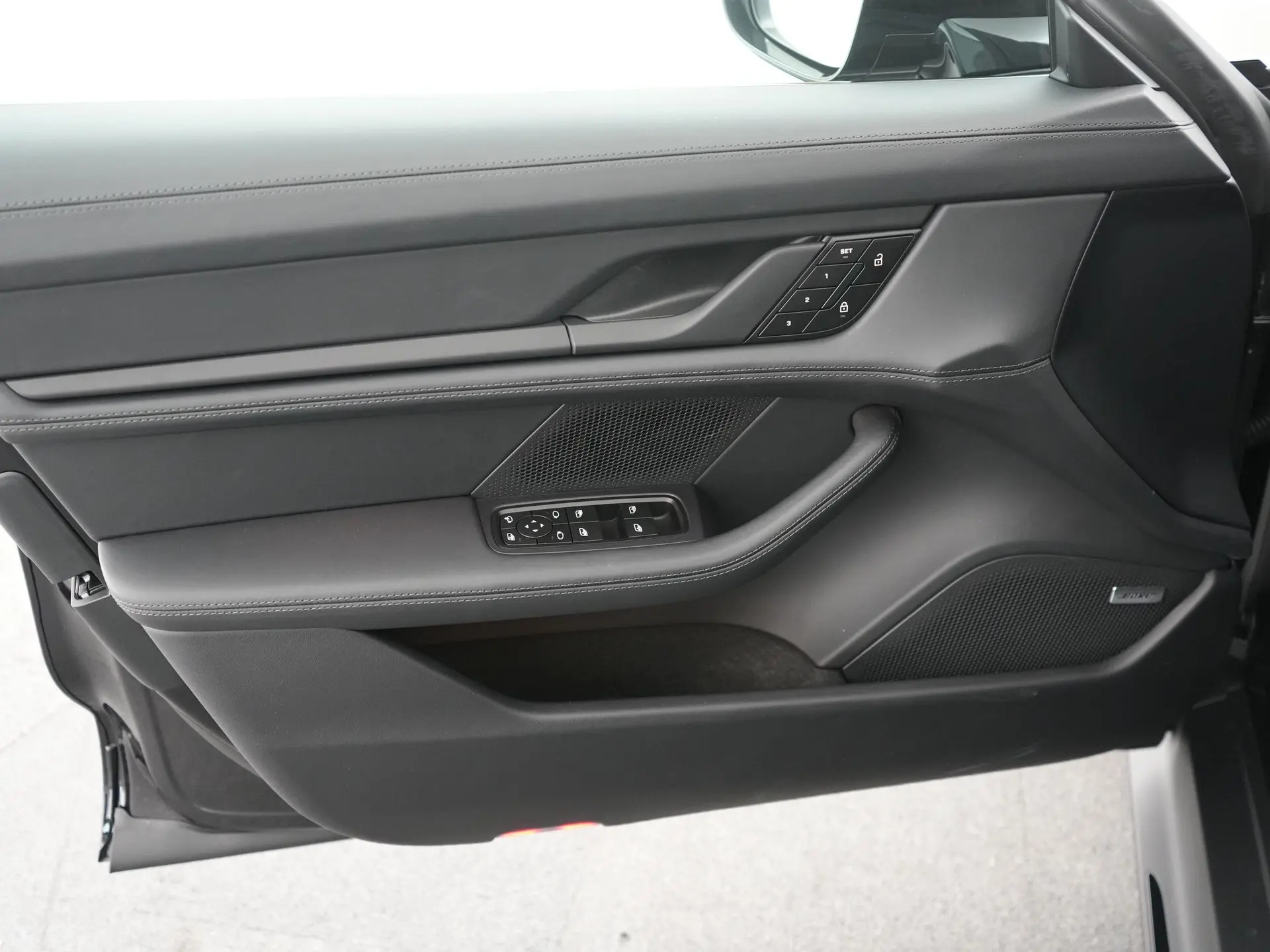 Taycan 4 Black Edition