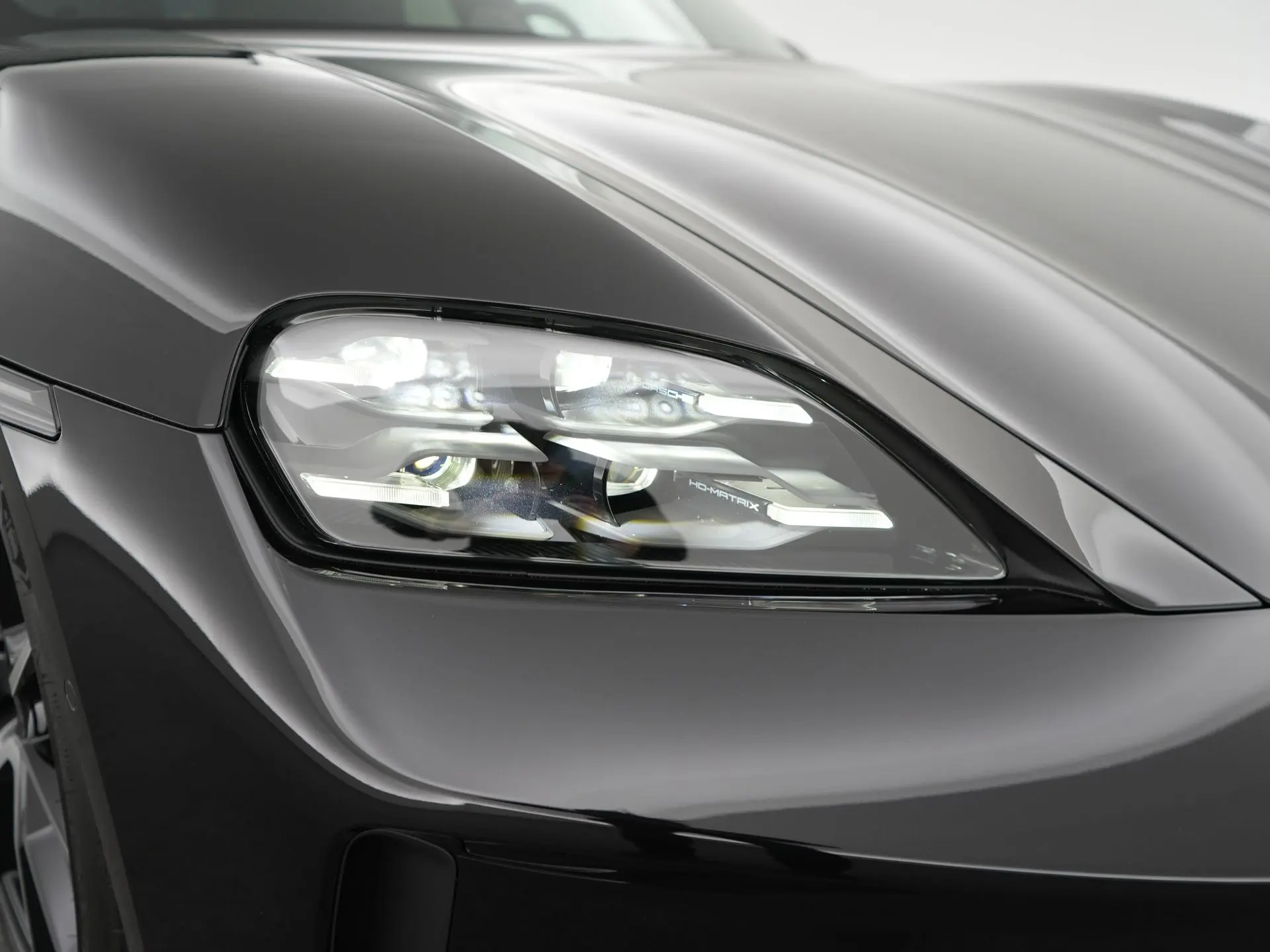 Taycan 4 Black Edition