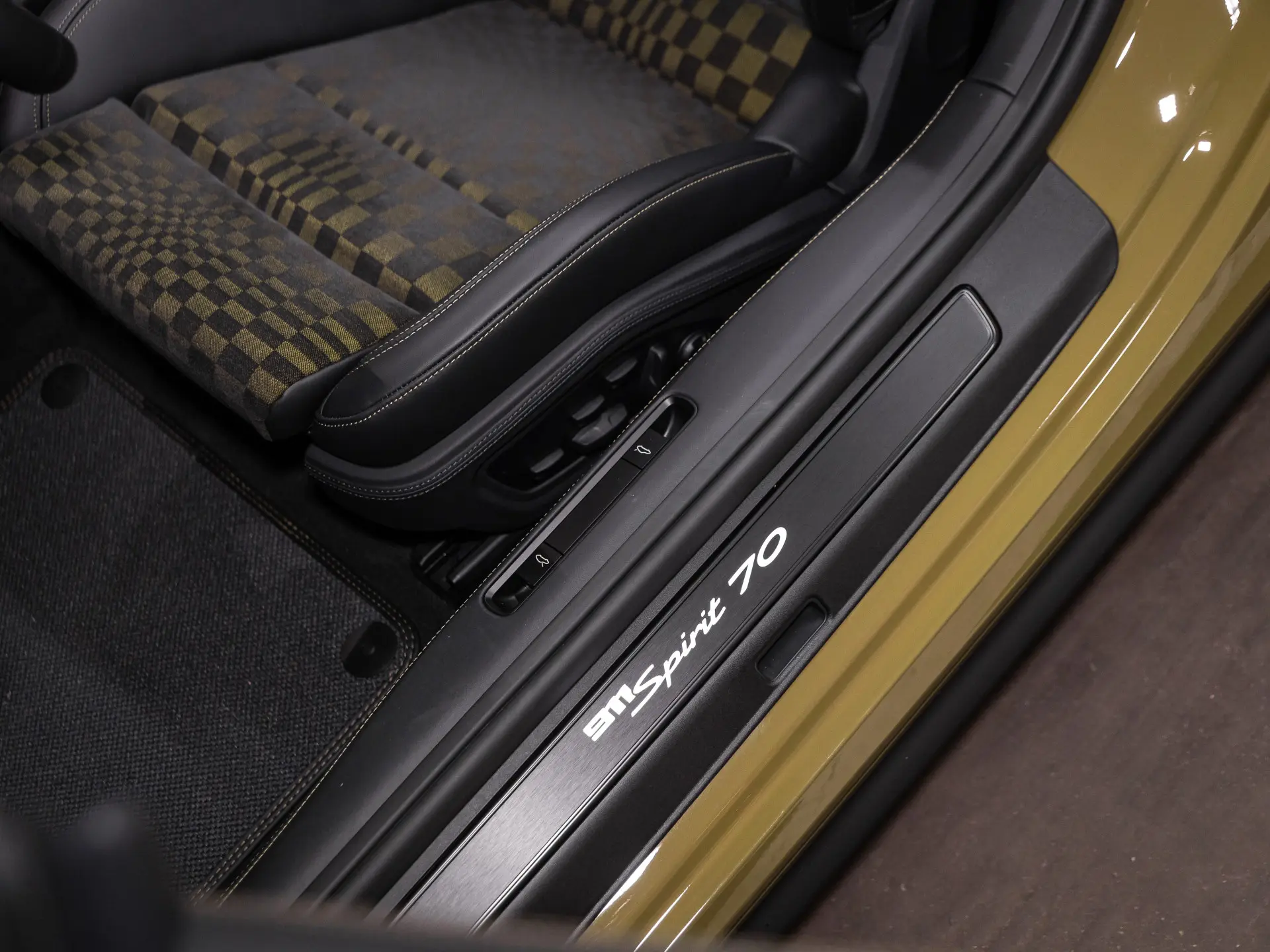 911 Spirit 70 MJ2026