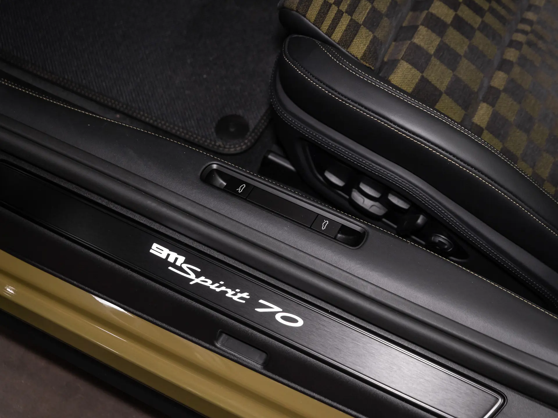 911 Spirit 70 MJ2026