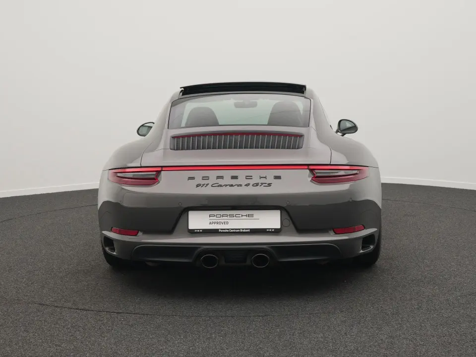 911 Carrera 4 GTS