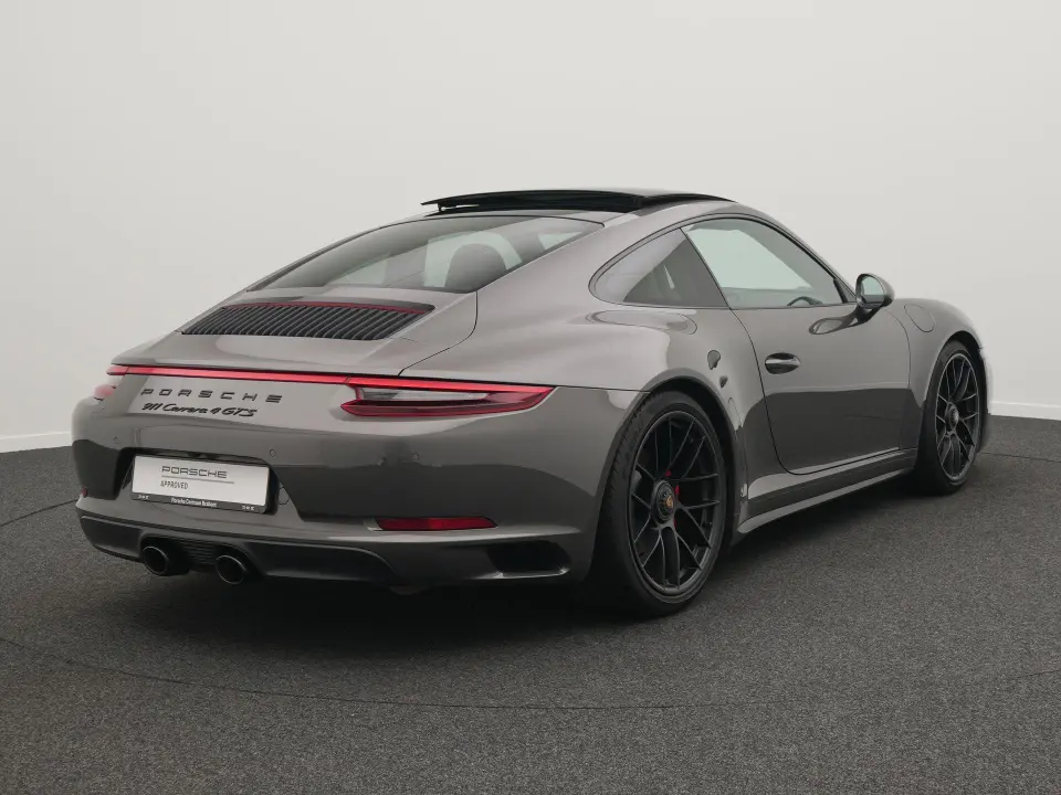 911 Carrera 4 GTS
