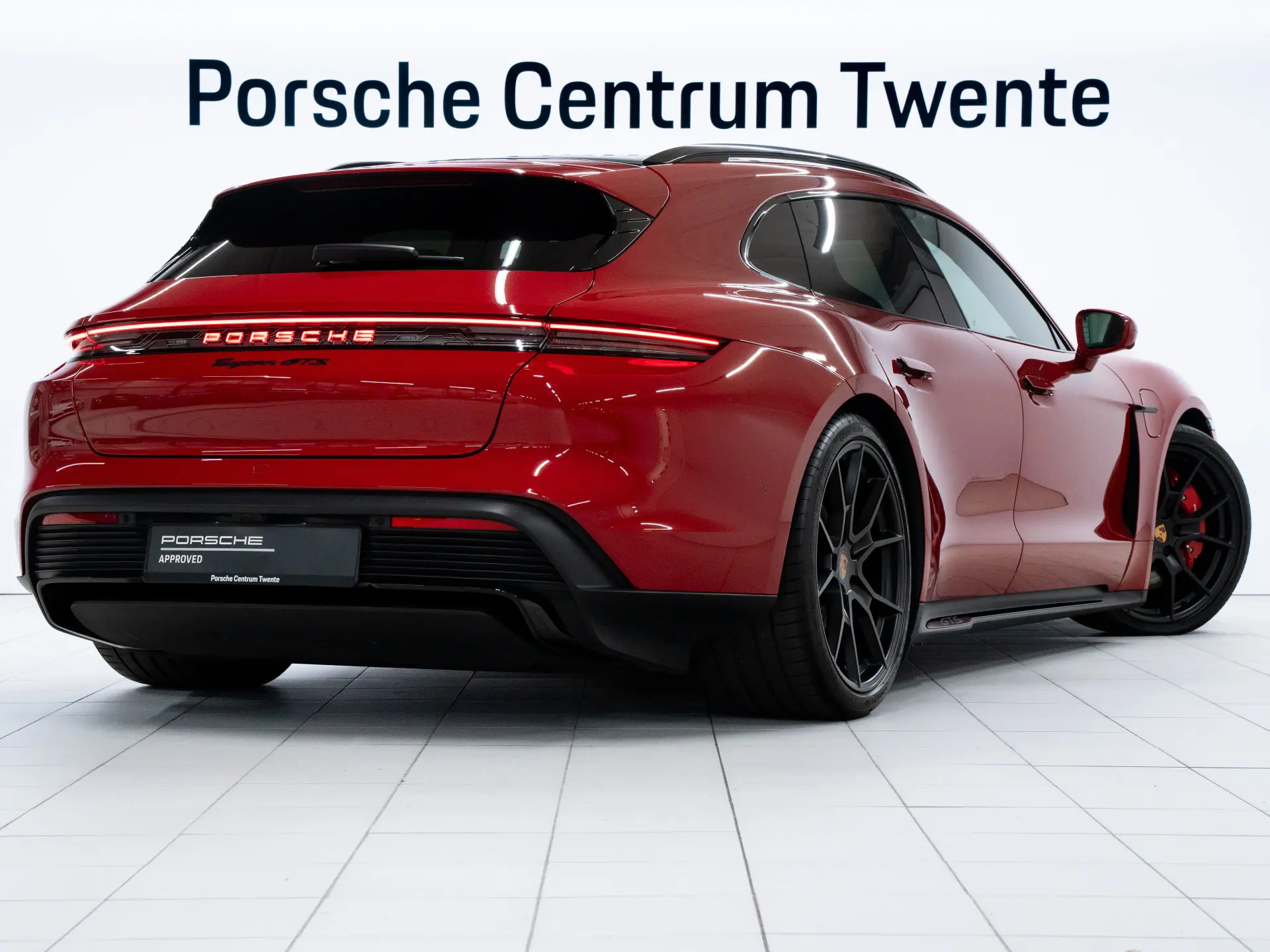 Taycan GTS Sport Turismo