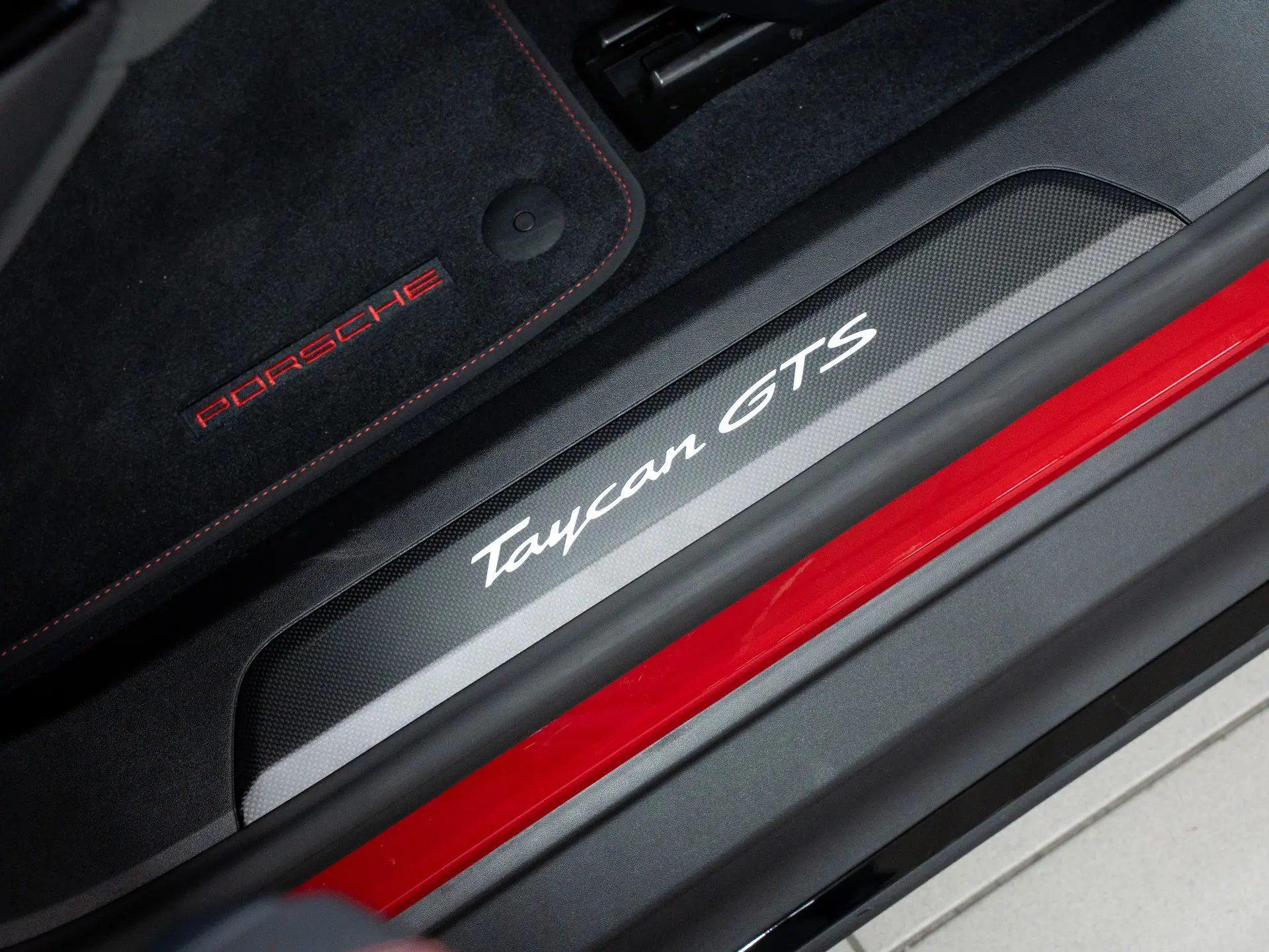 Taycan GTS Sport Turismo