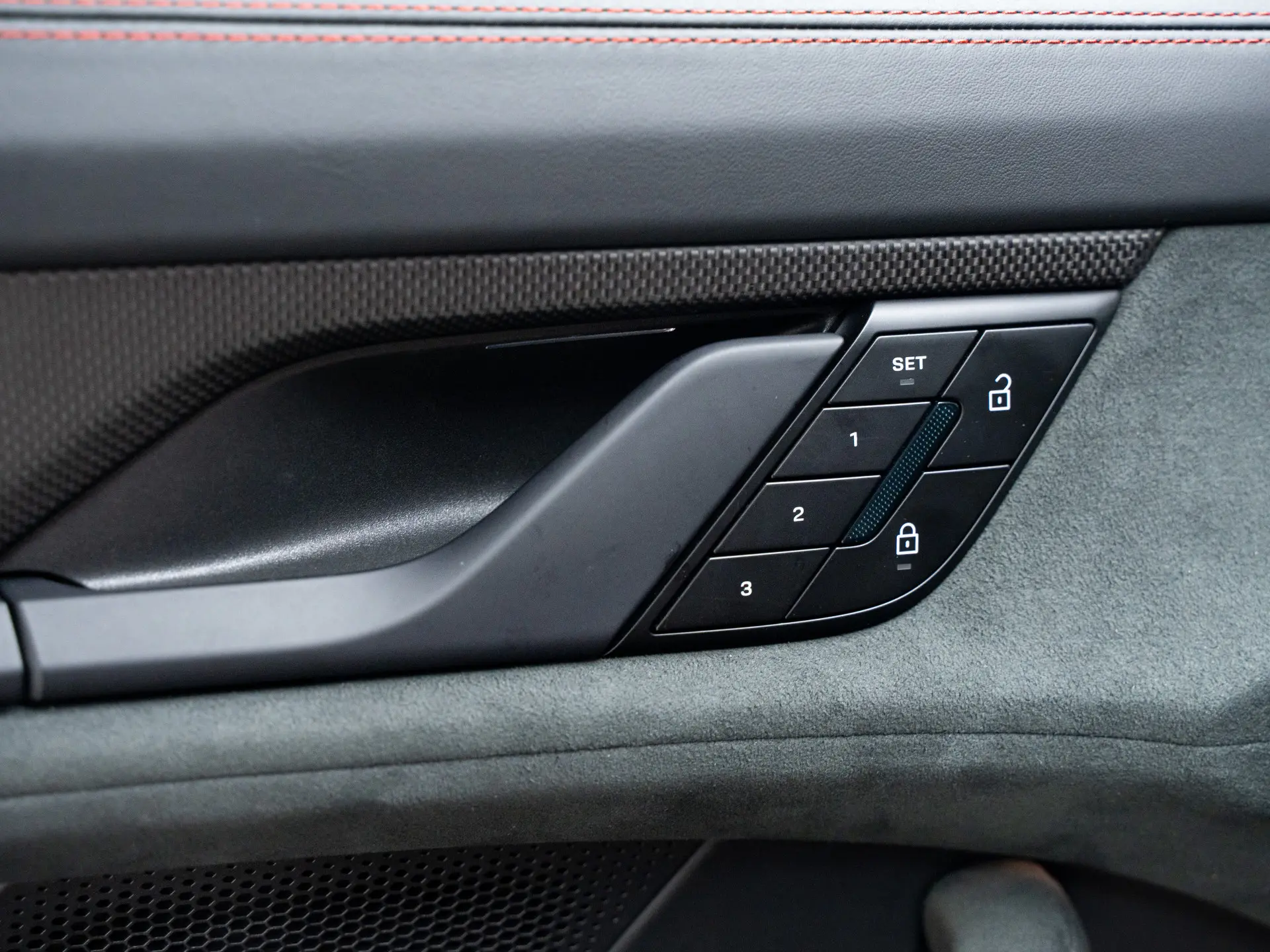 Taycan GTS Sport Turismo