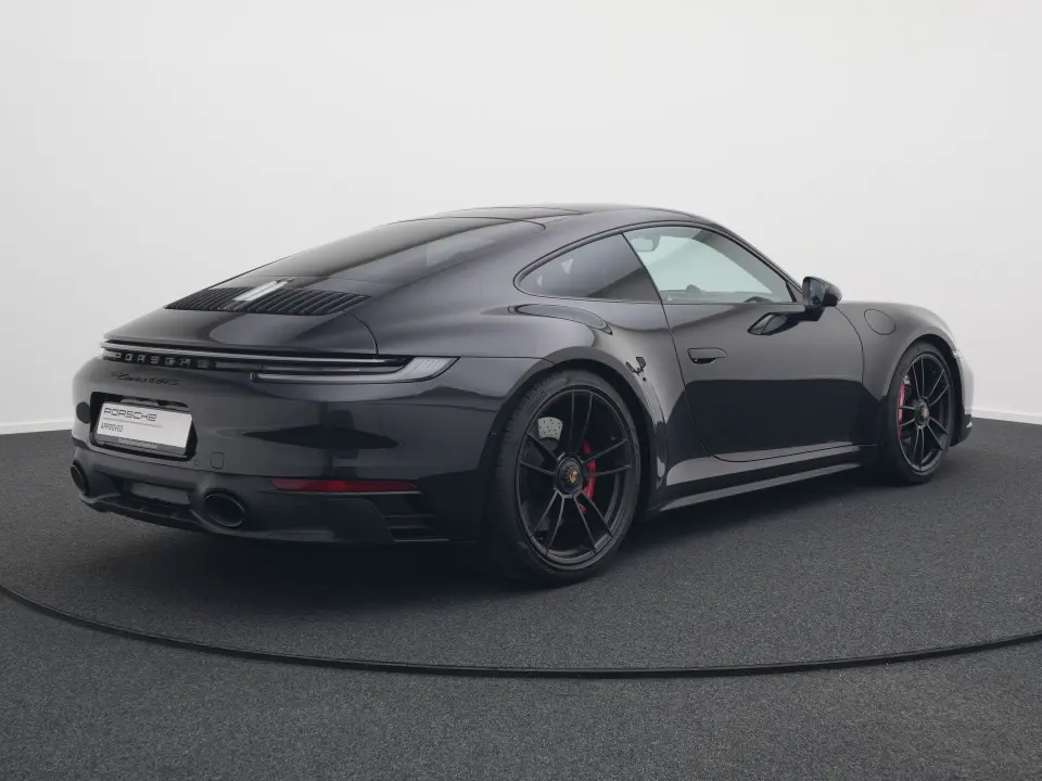 911 Carrera 4 GTS