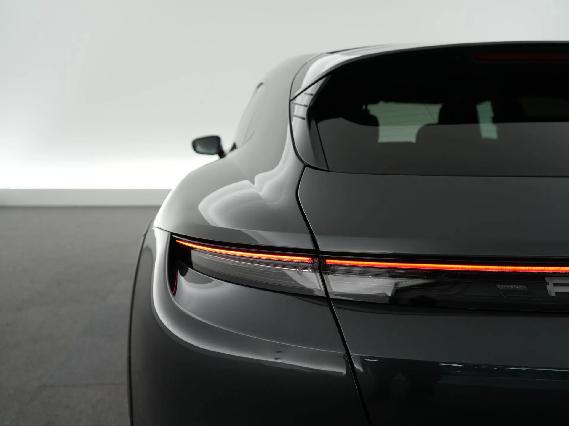 Taycan 4 Cross Turismo