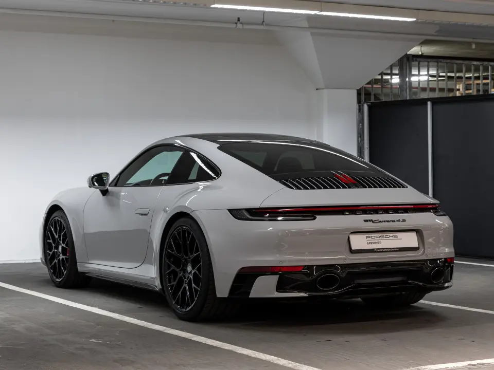 911 Carrera 4S