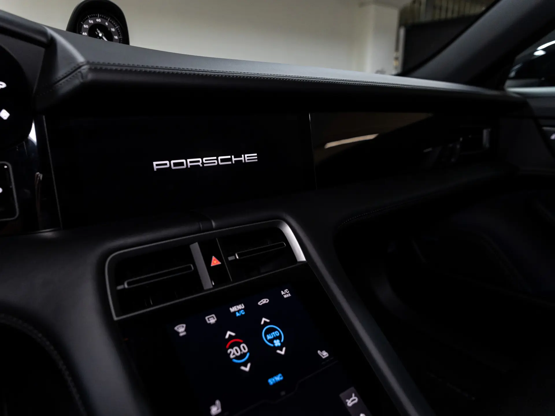 Taycan 4S Cross Turismo