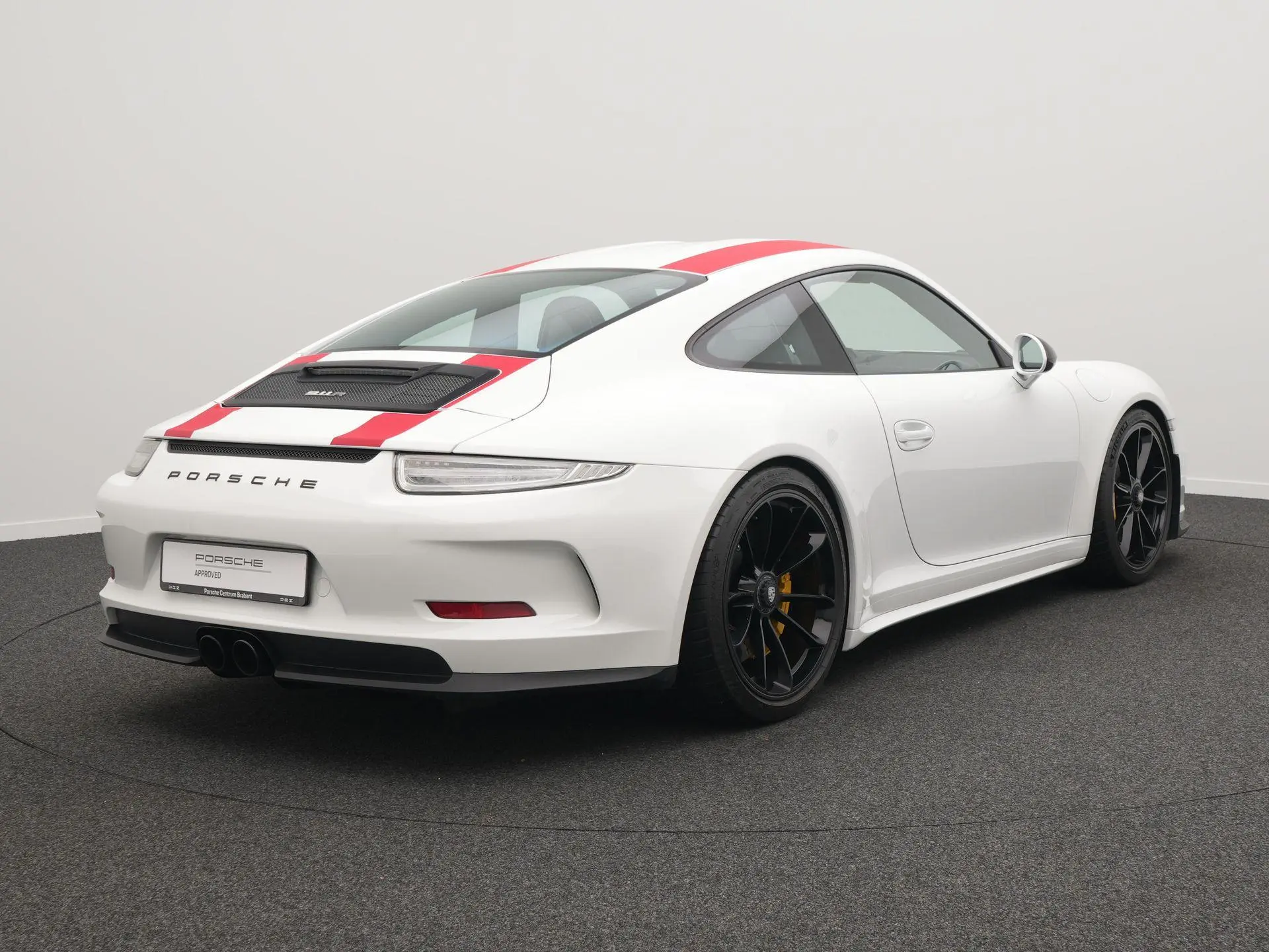 911 R