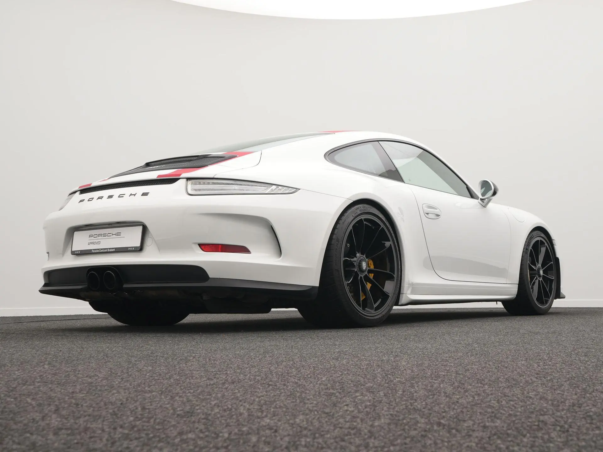 911 R