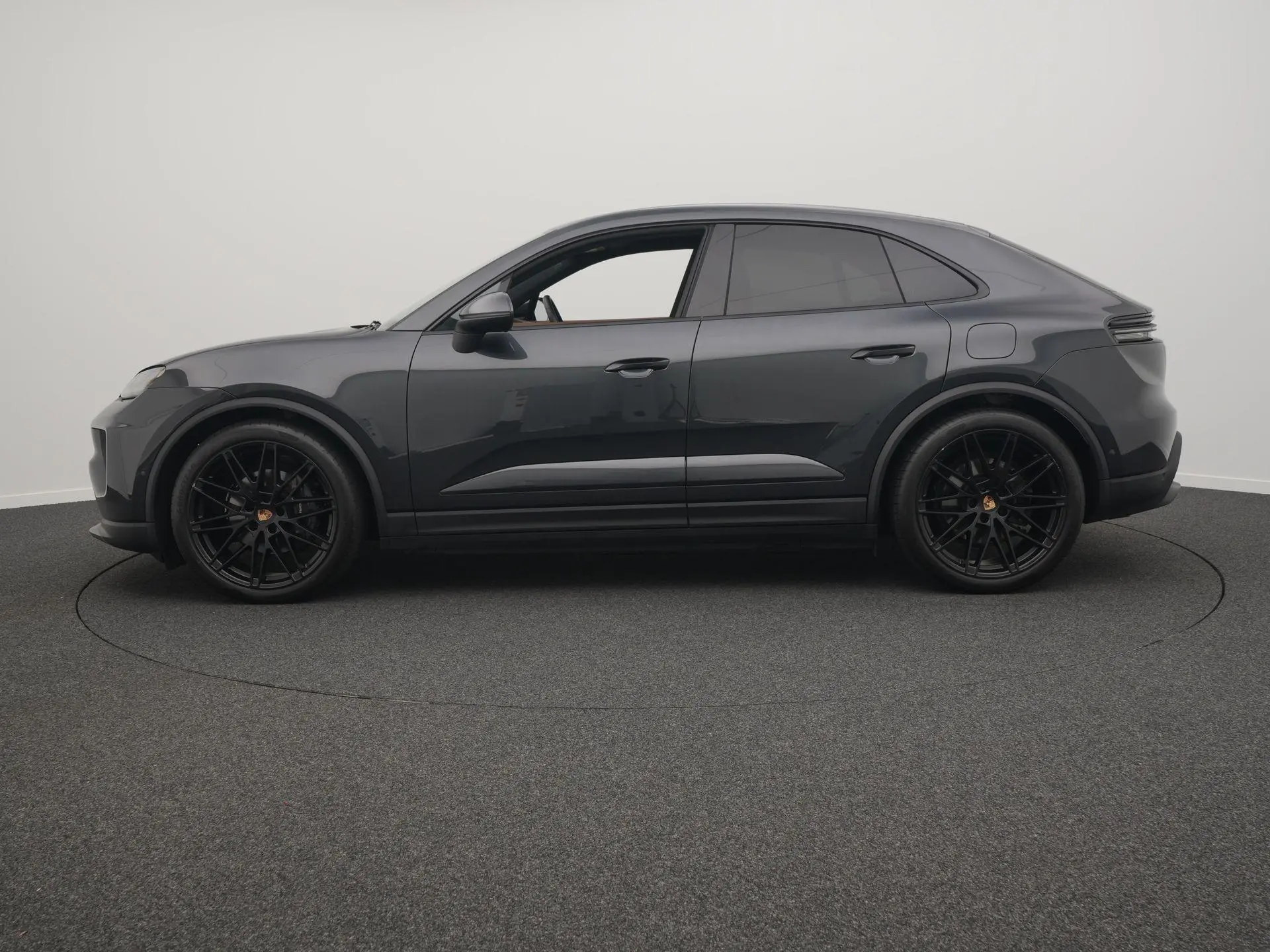 Macan 4