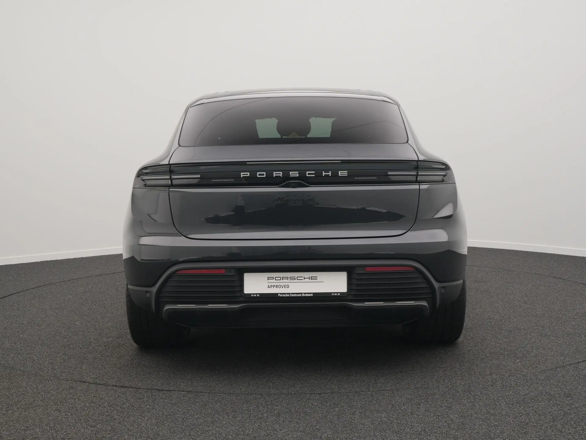 Macan 4