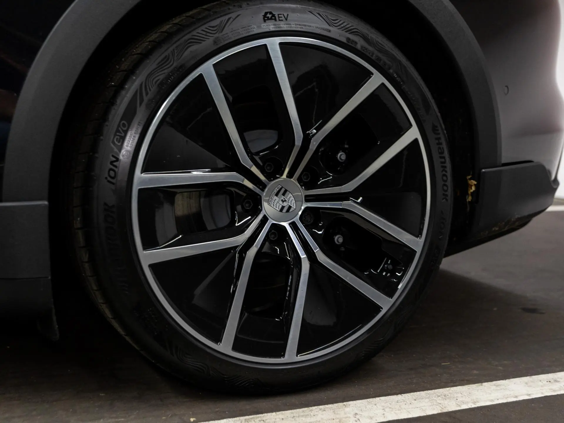 Taycan 4 Cross Turismo