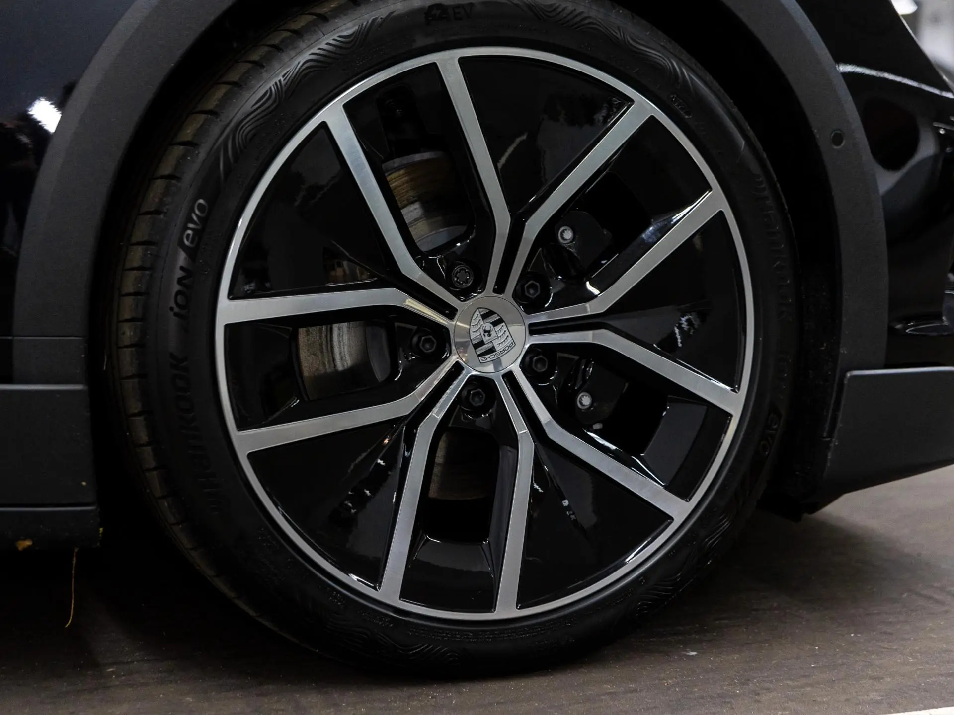 Taycan 4 Cross Turismo