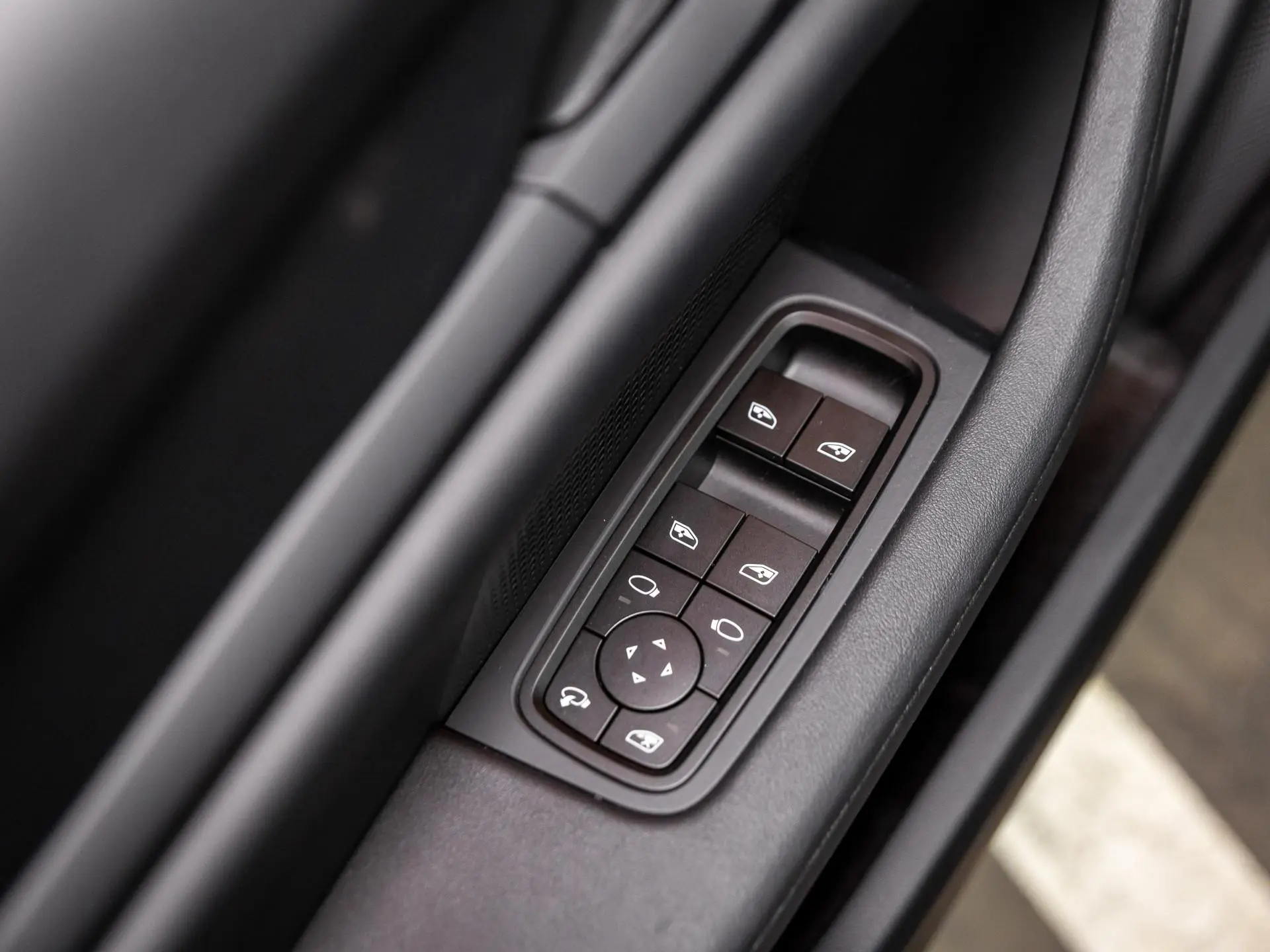 Taycan 4 Cross Turismo