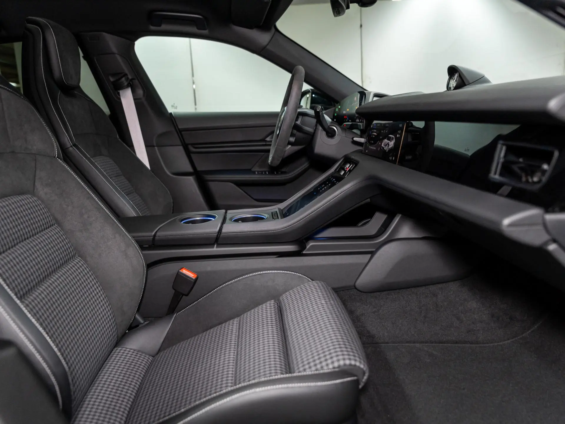 Taycan 4 Cross Turismo