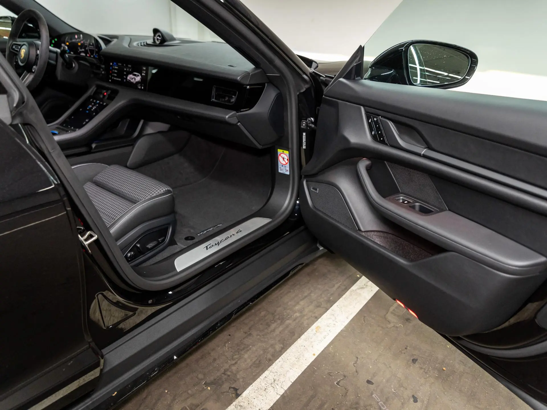 Taycan 4 Cross Turismo