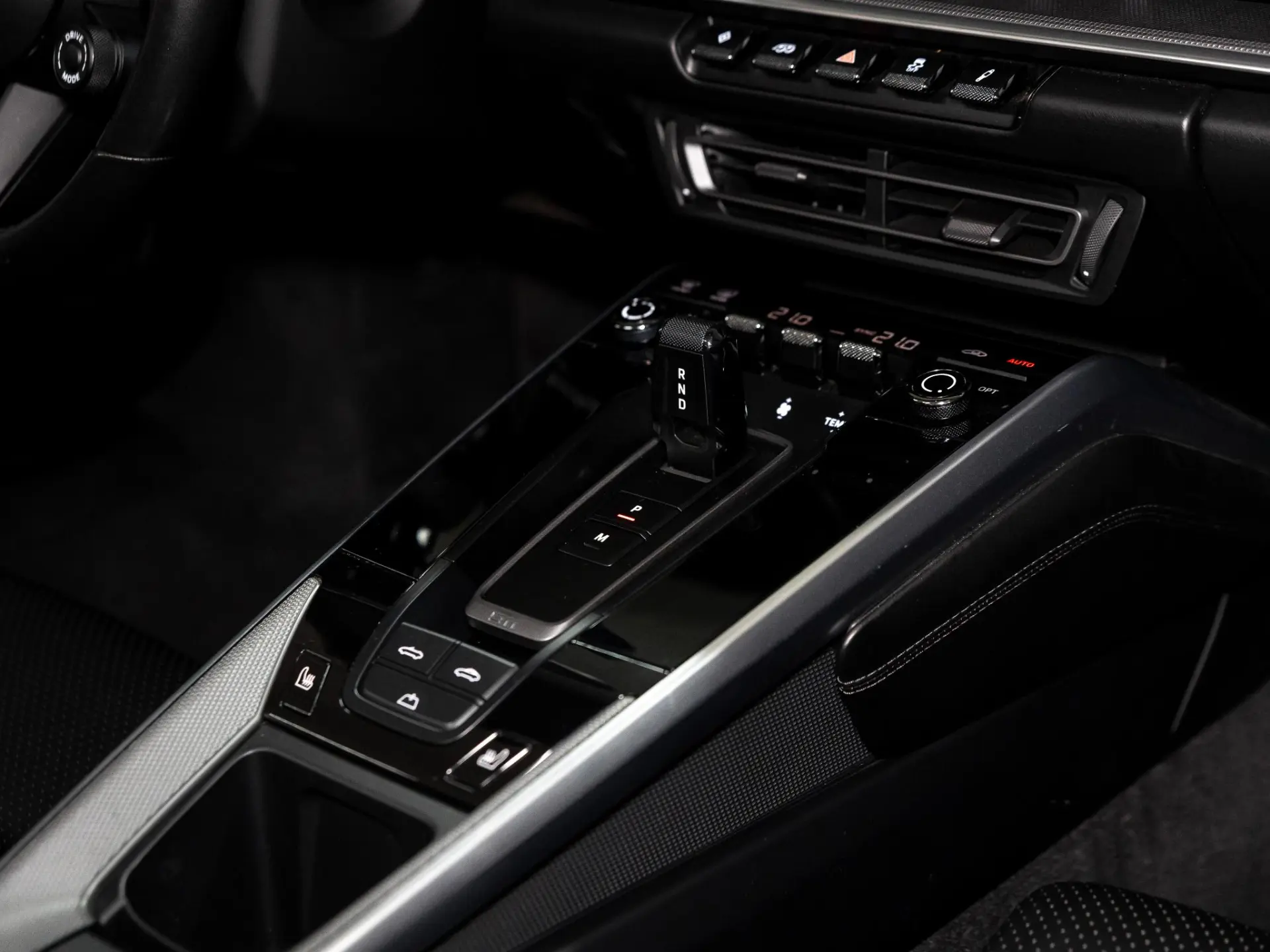 911 Carrera Cabriolet MJ2020