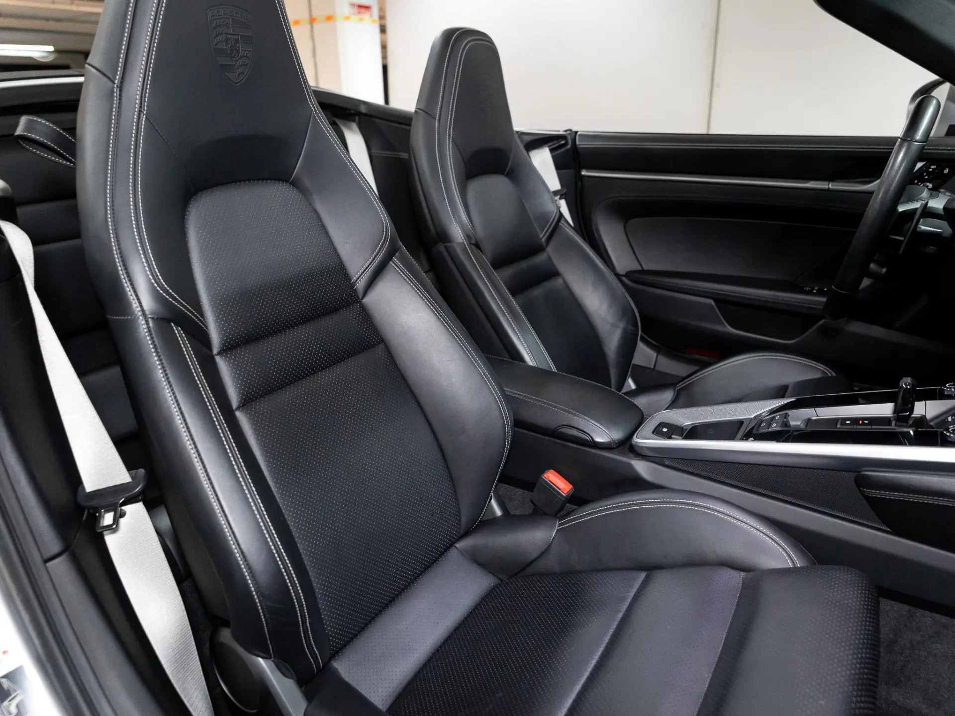 911 Carrera Cabriolet MJ2020