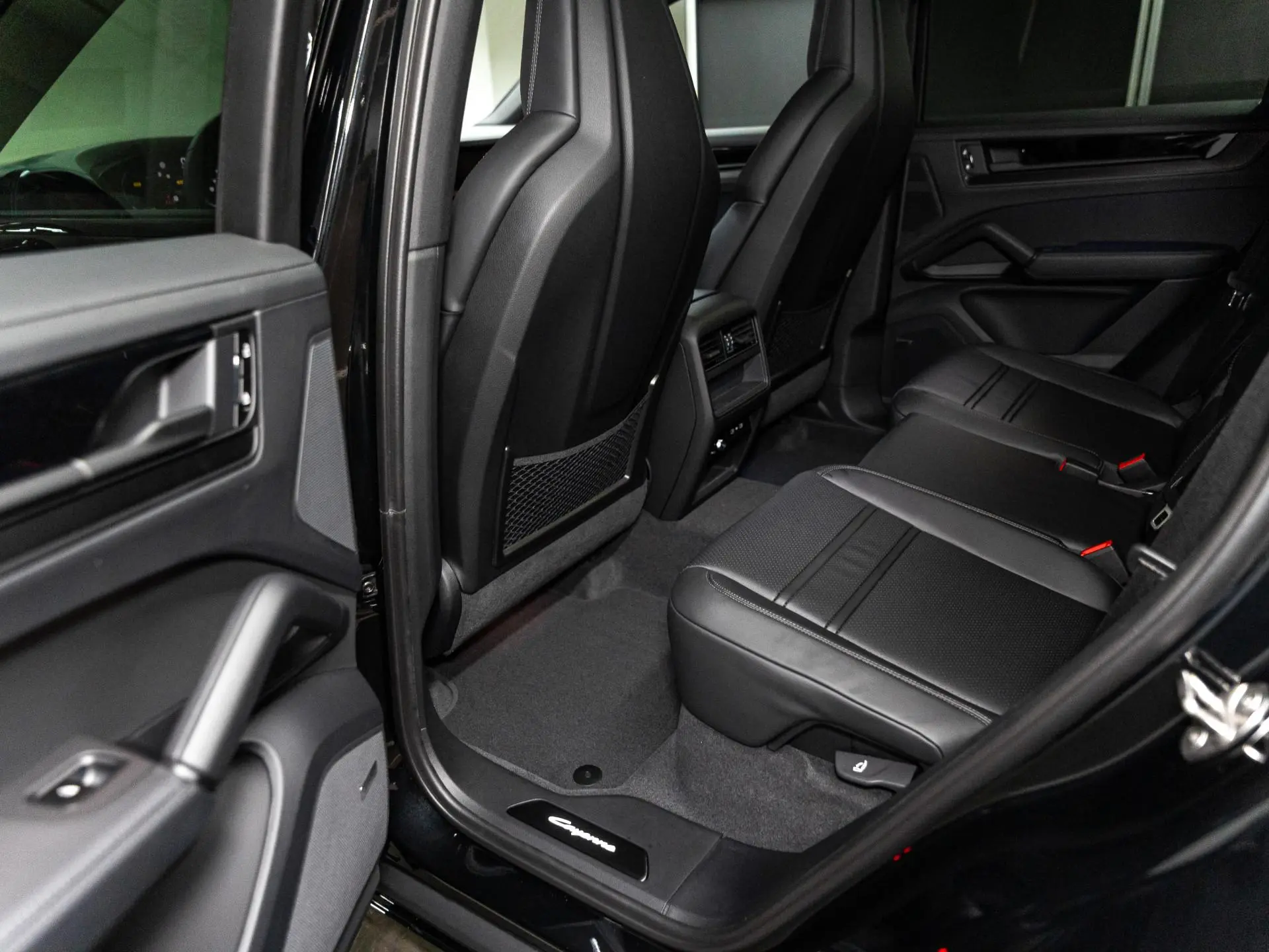 Cayenne E-Hybrid Black Edition Coupé