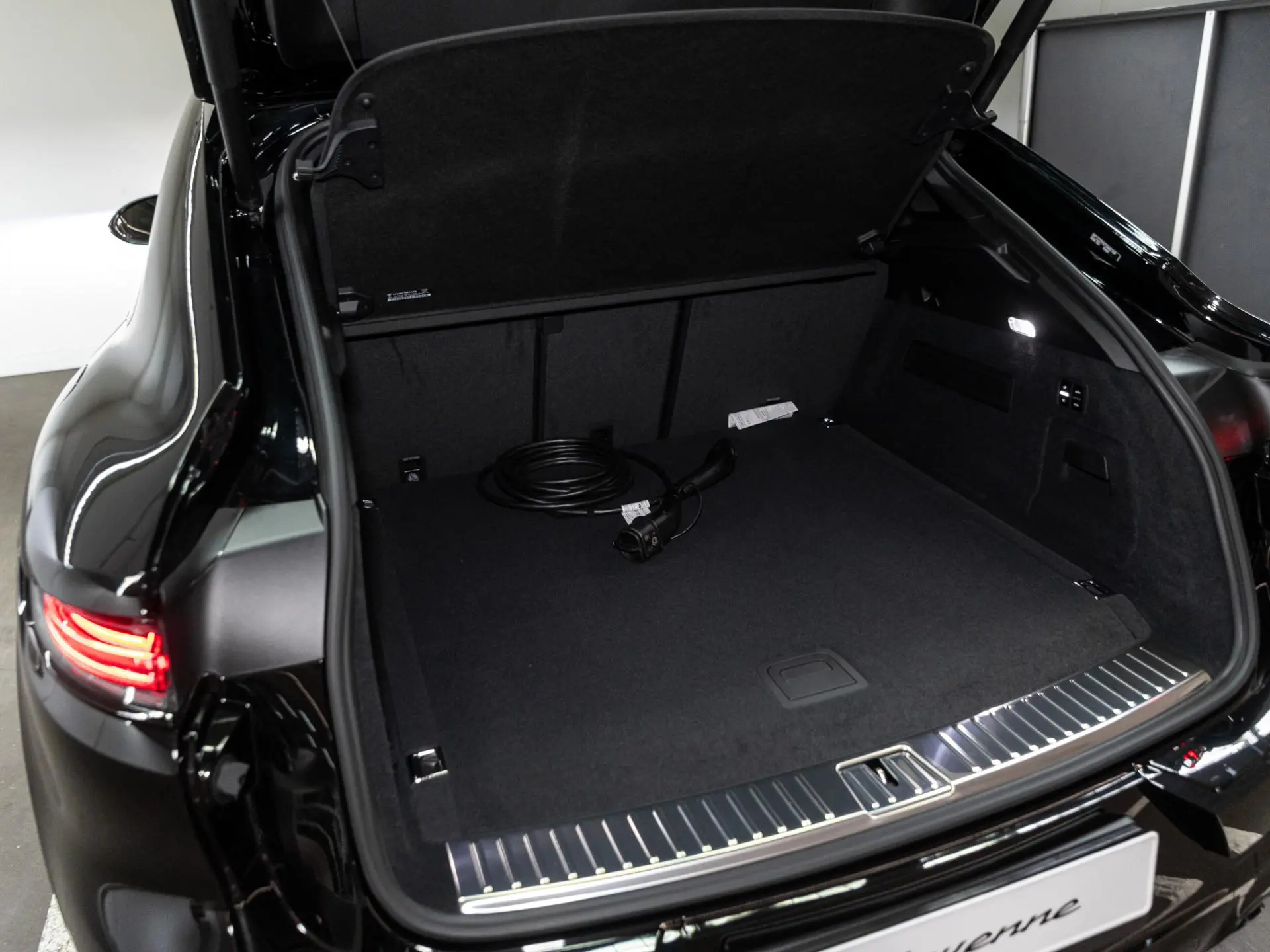 Cayenne E-Hybrid Black Edition Coupé