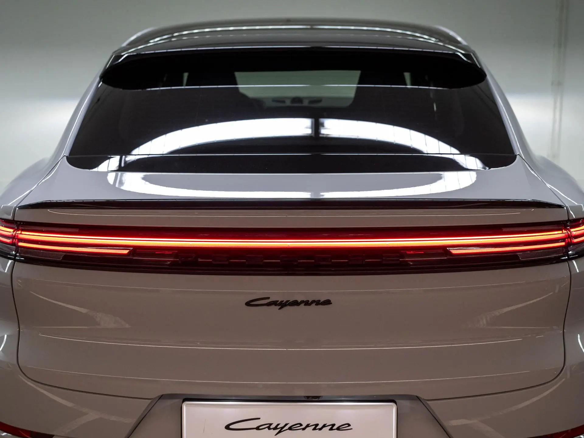 Cayenne E-Hybrid Black Edition Coupé