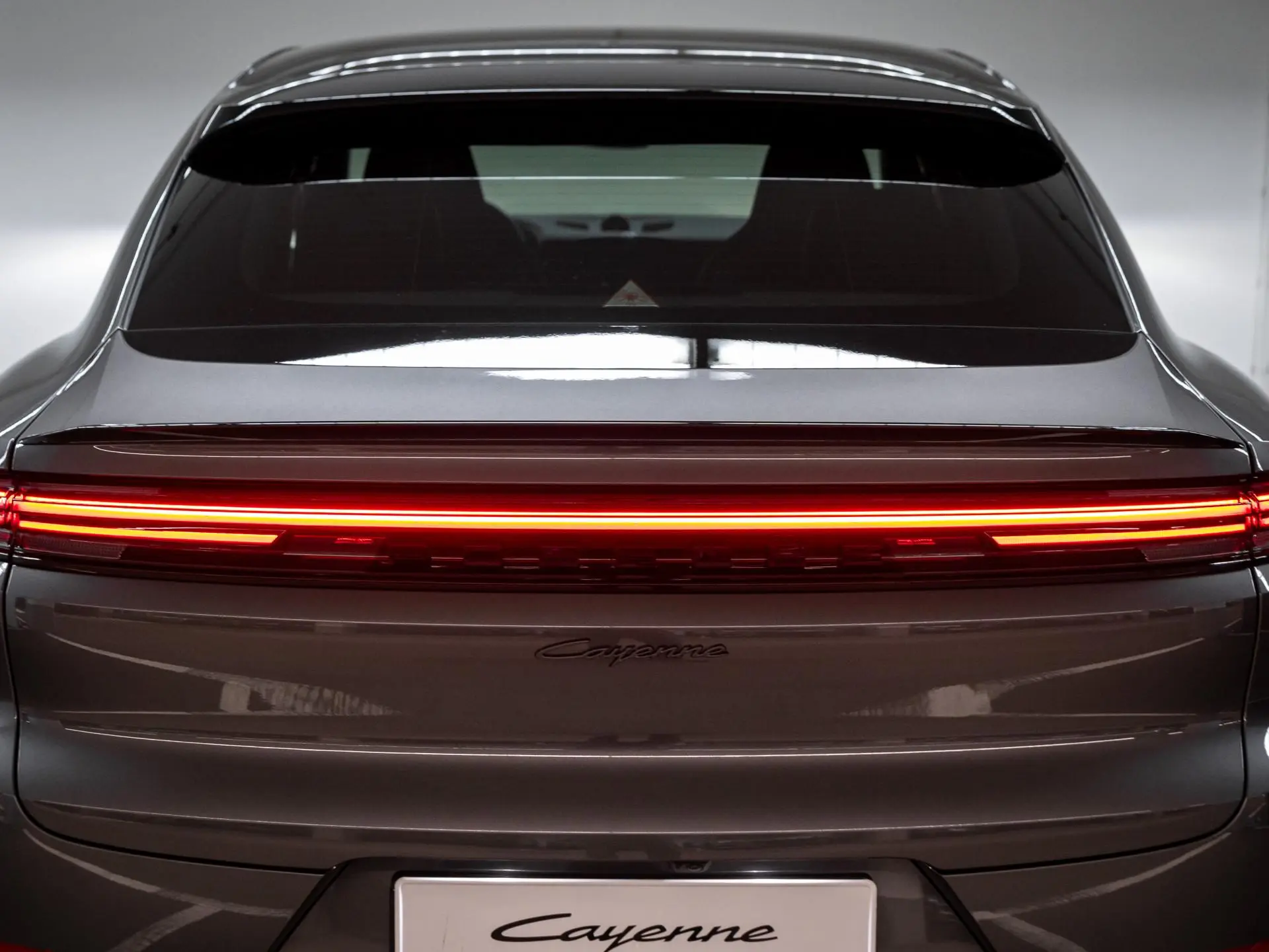 Cayenne E-Hybrid Black Edition Coupé