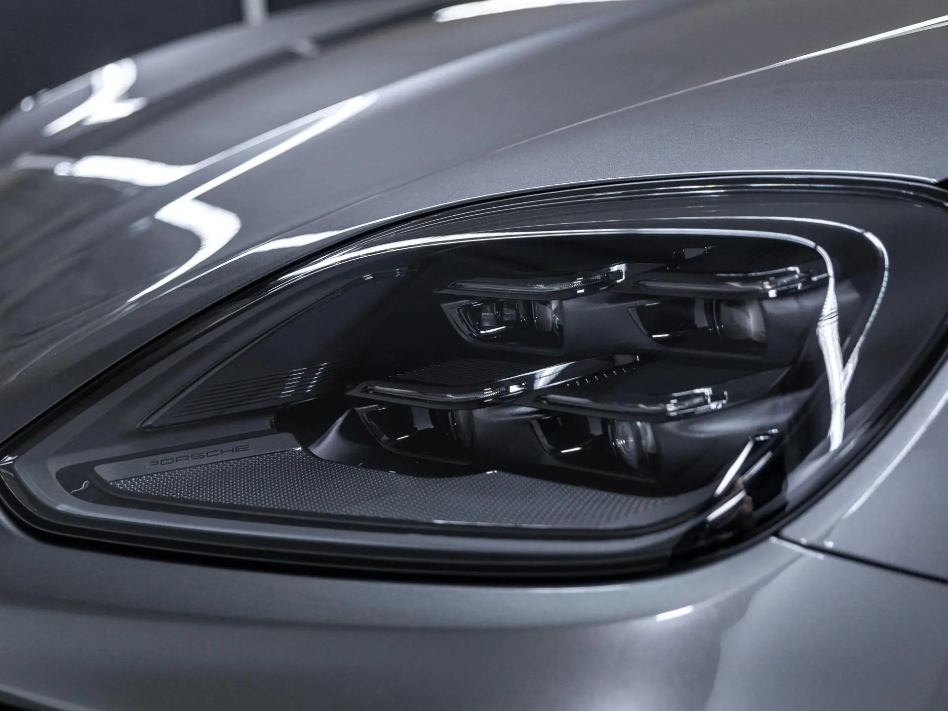 Cayenne E-Hybrid Black Edition Coupé