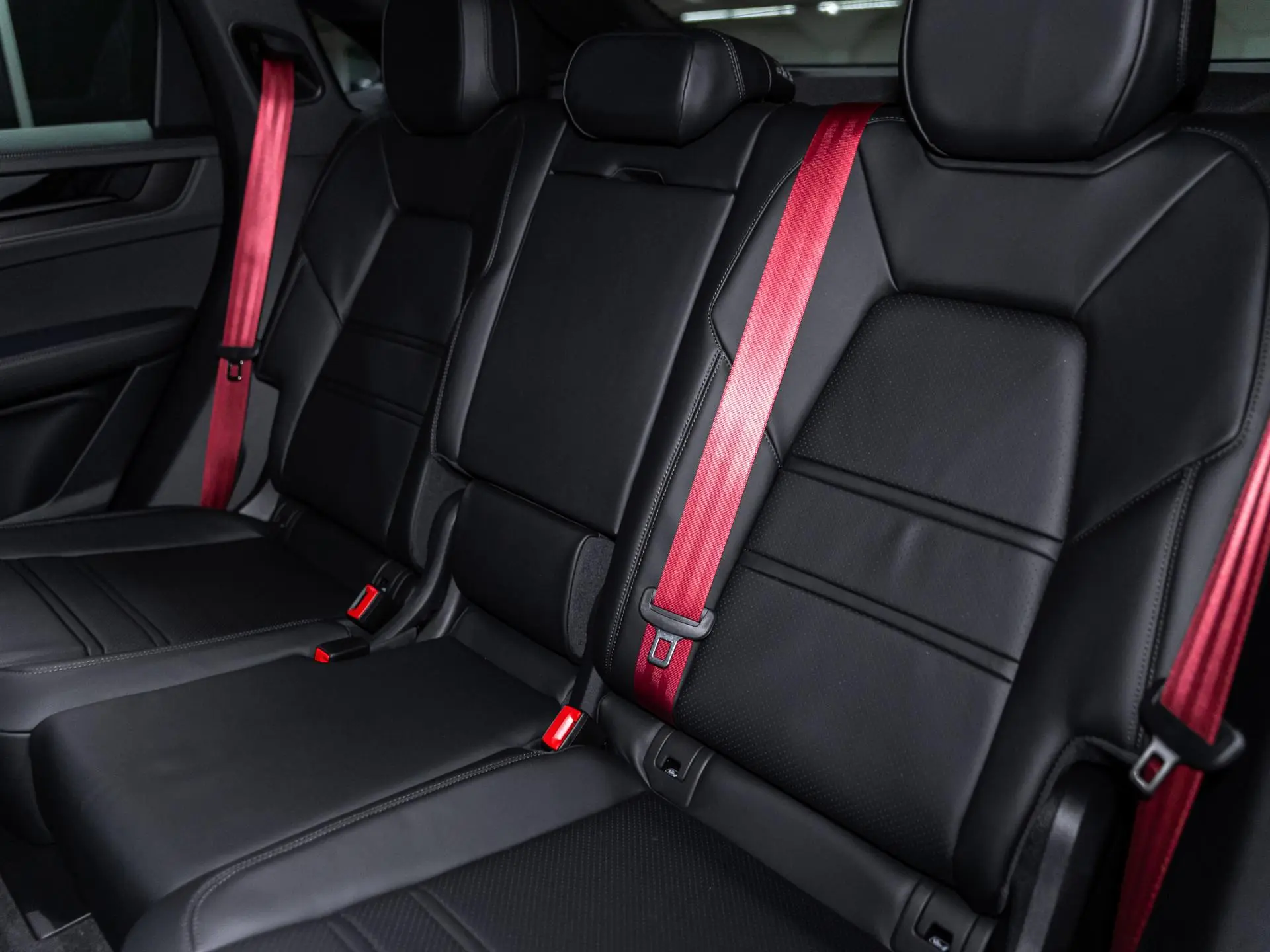 Cayenne E-Hybrid Black Edition Coupé