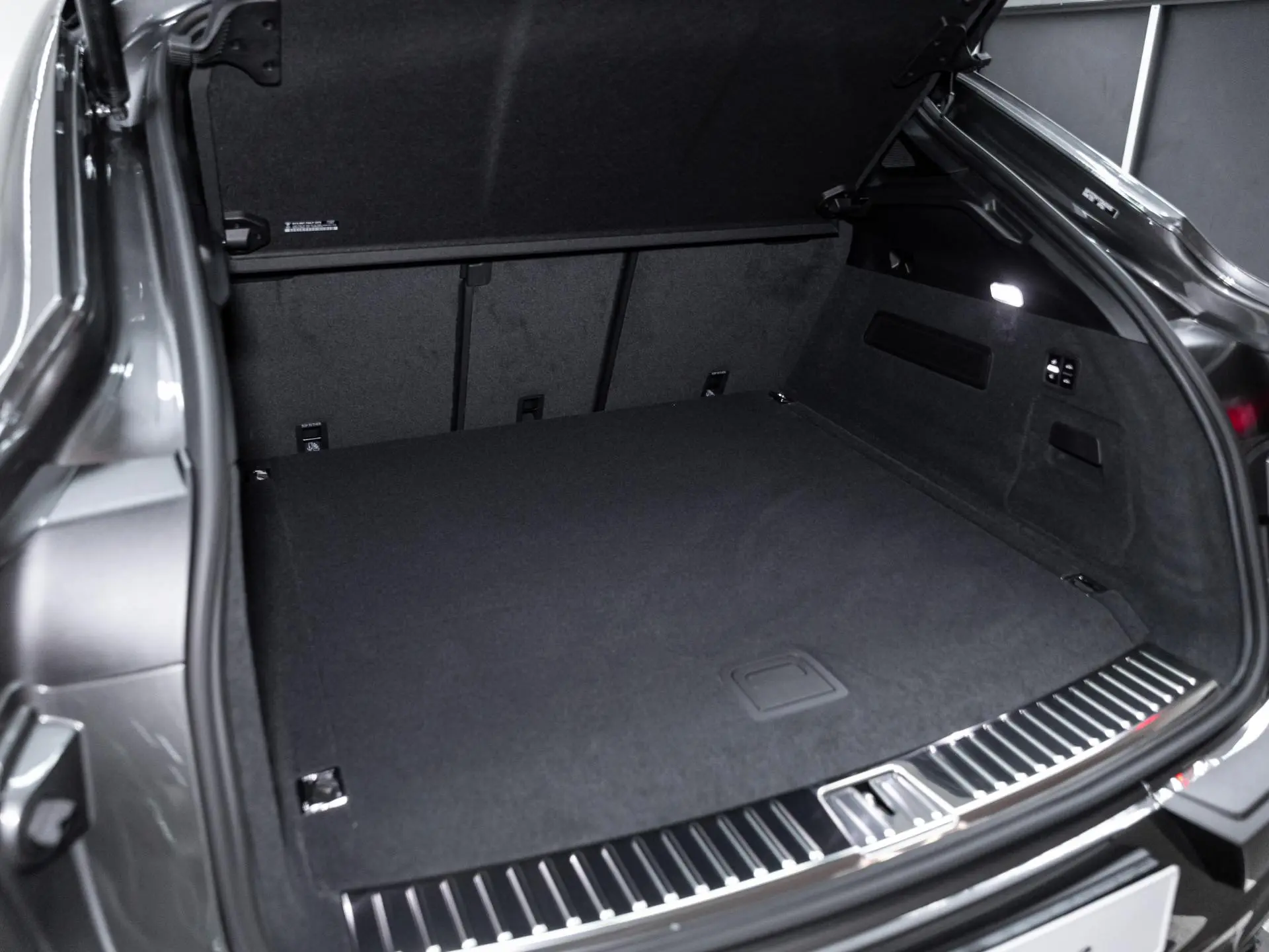 Cayenne E-Hybrid Black Edition Coupé