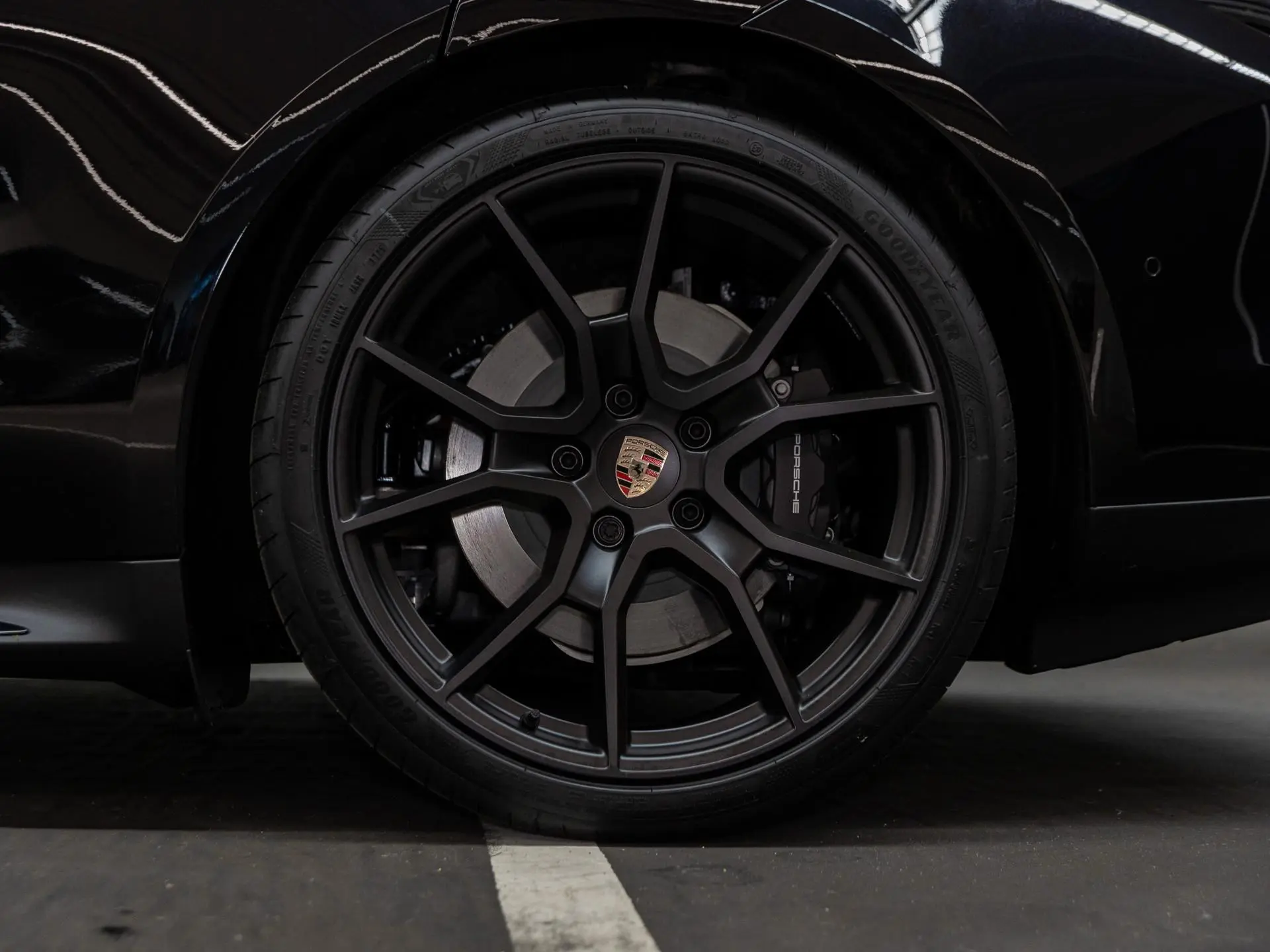 Taycan Black Edition