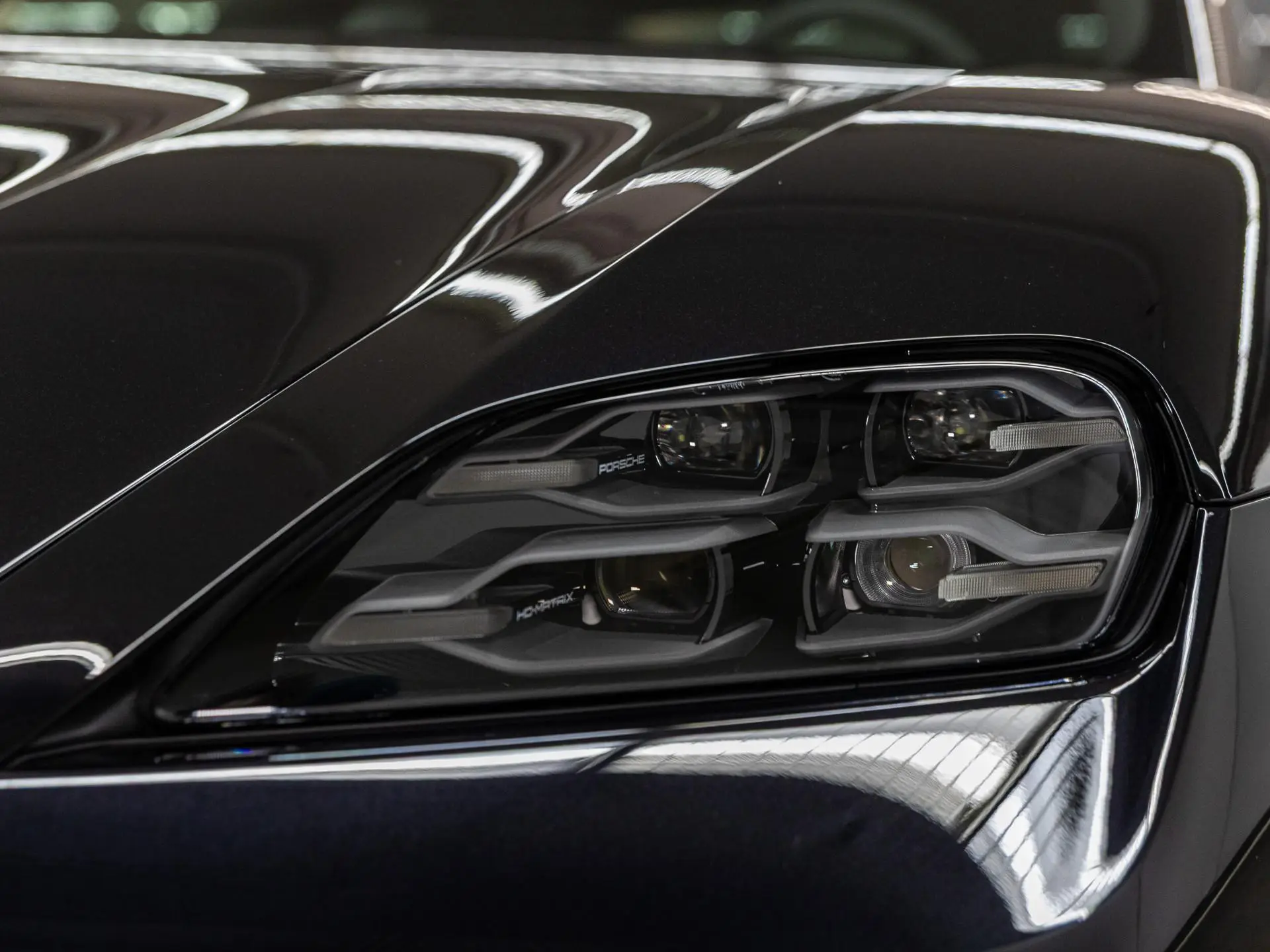 Taycan Black Edition