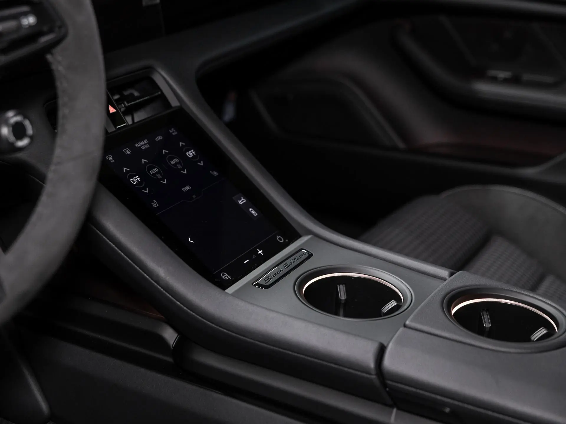 Taycan Black Edition